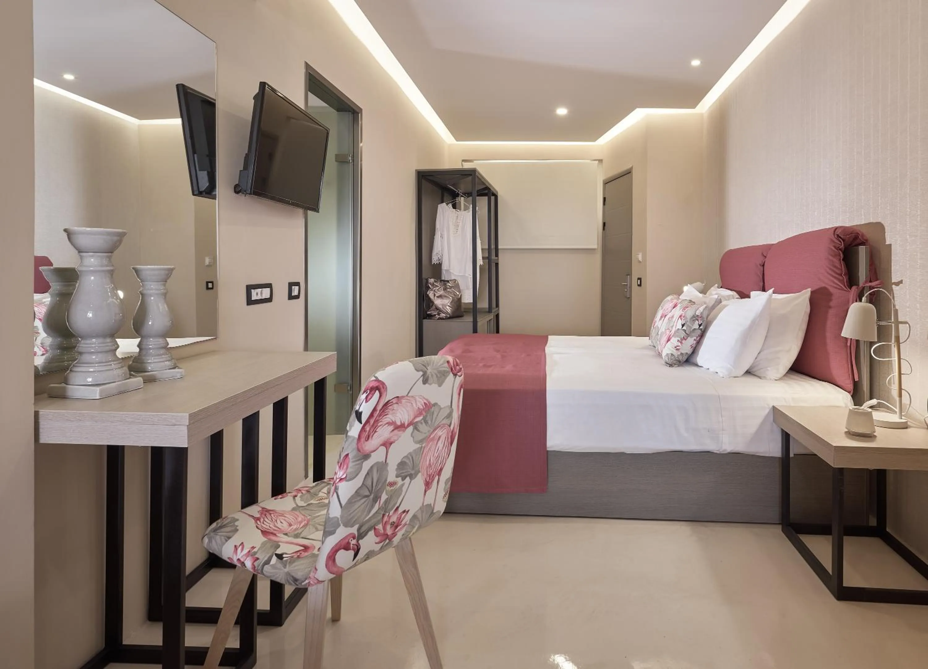 Bed in Koukounaria Hotel & Suites