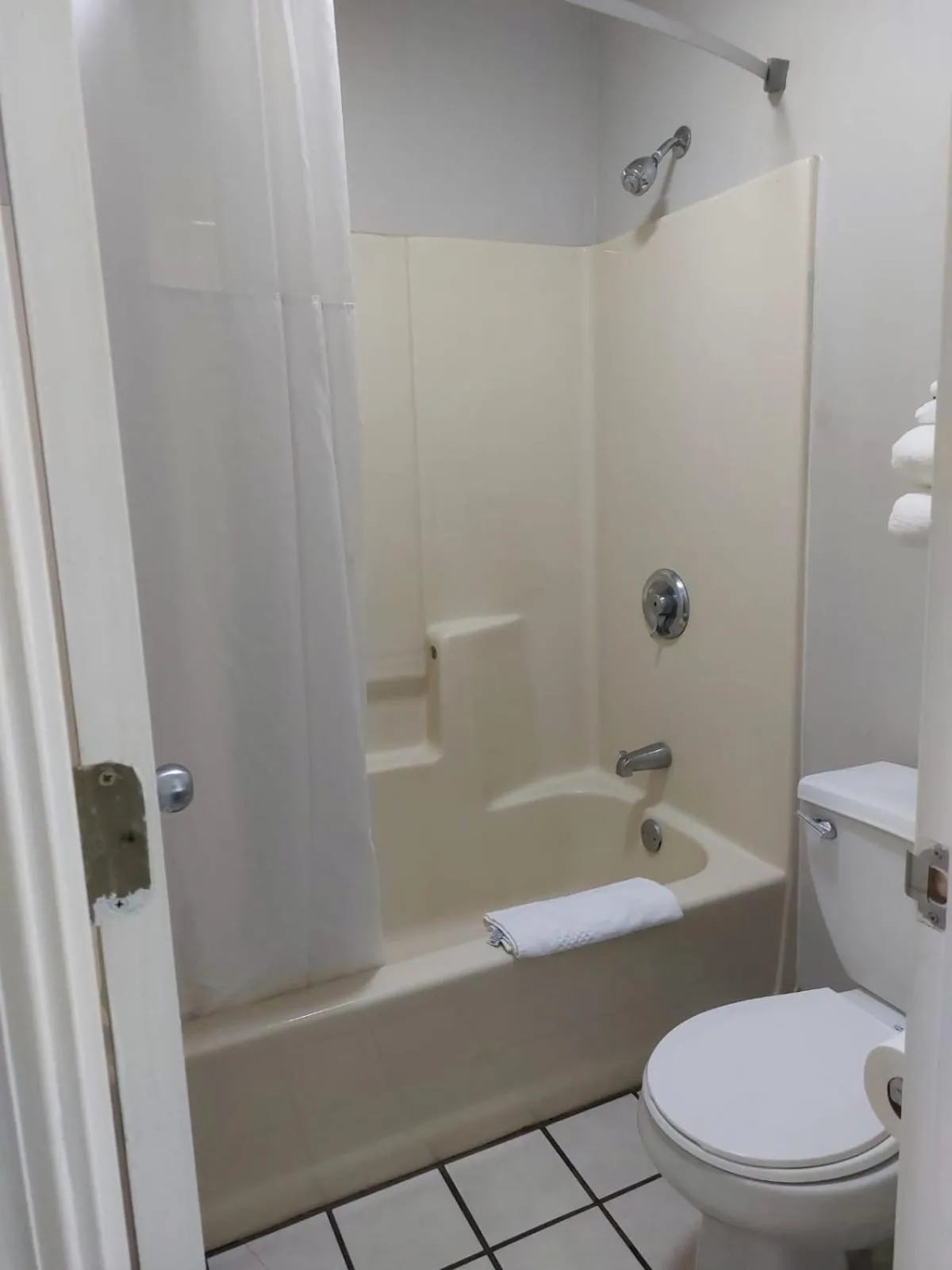 Bathroom in Quality Inn Carrollton Medical Center