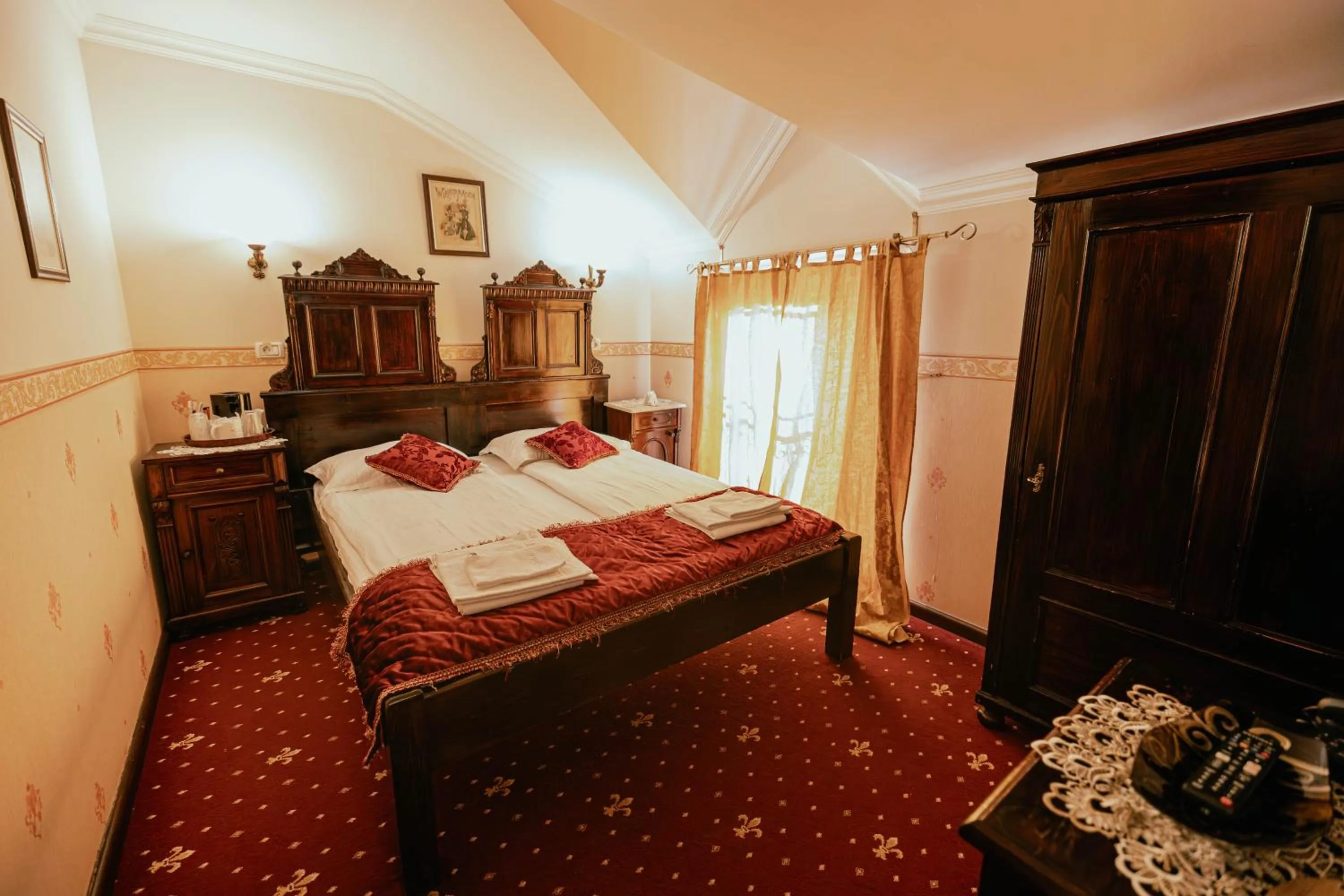 Bed in Casa del Sole Boutique Hotel Timisoara