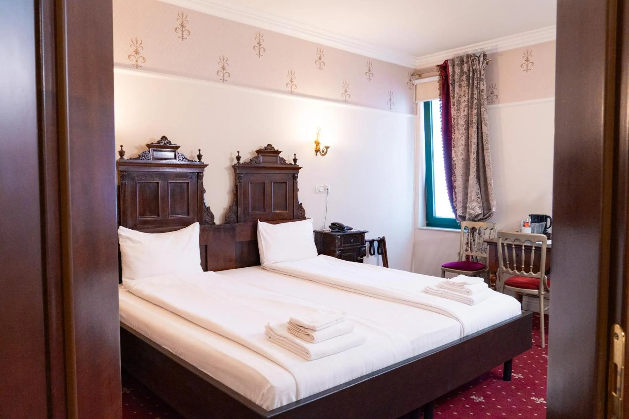 Bed in Casa del Sole Boutique Hotel Timisoara