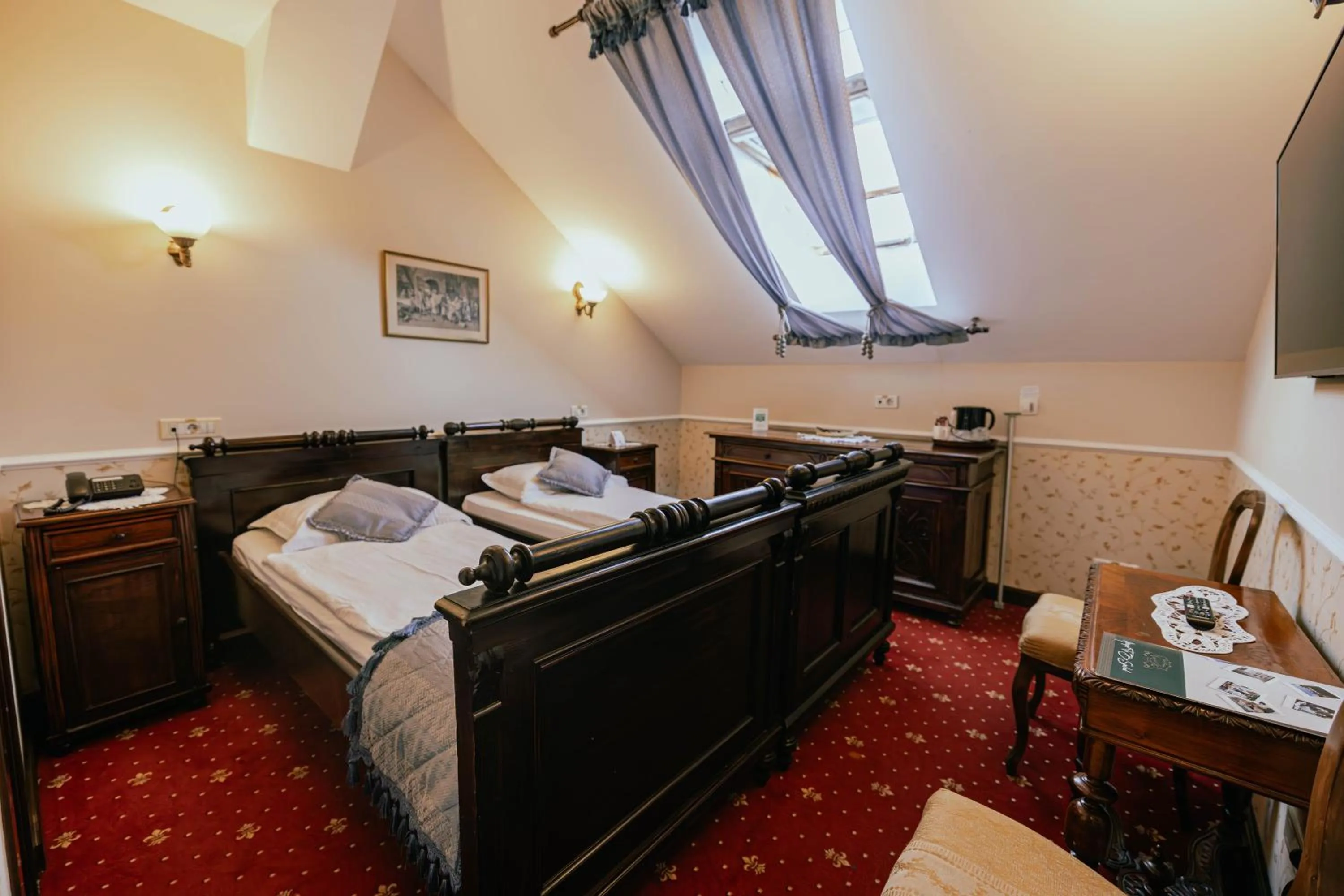 Bed in Casa del Sole Boutique Hotel Timisoara