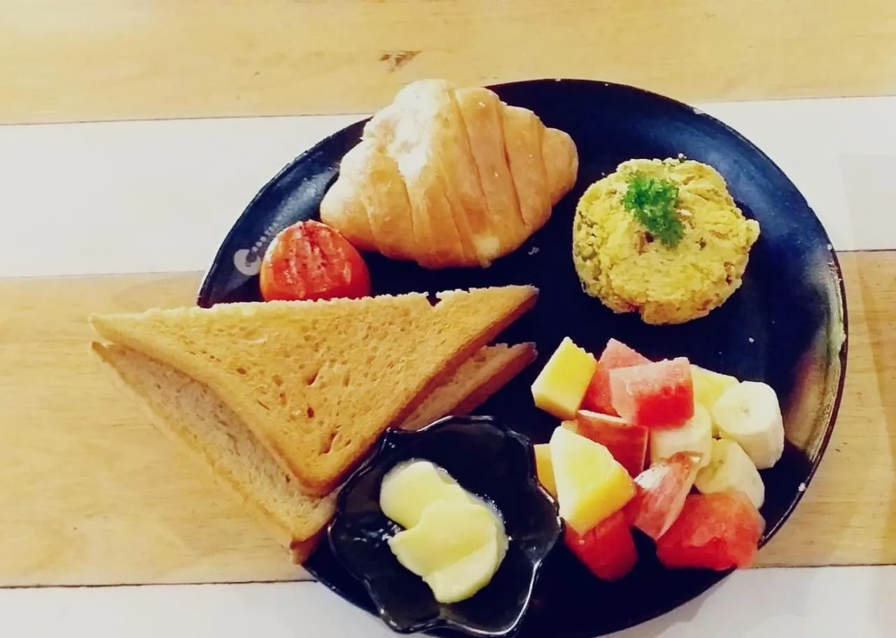 Breakfast in Hotel Shri Karni Vilas & SPA