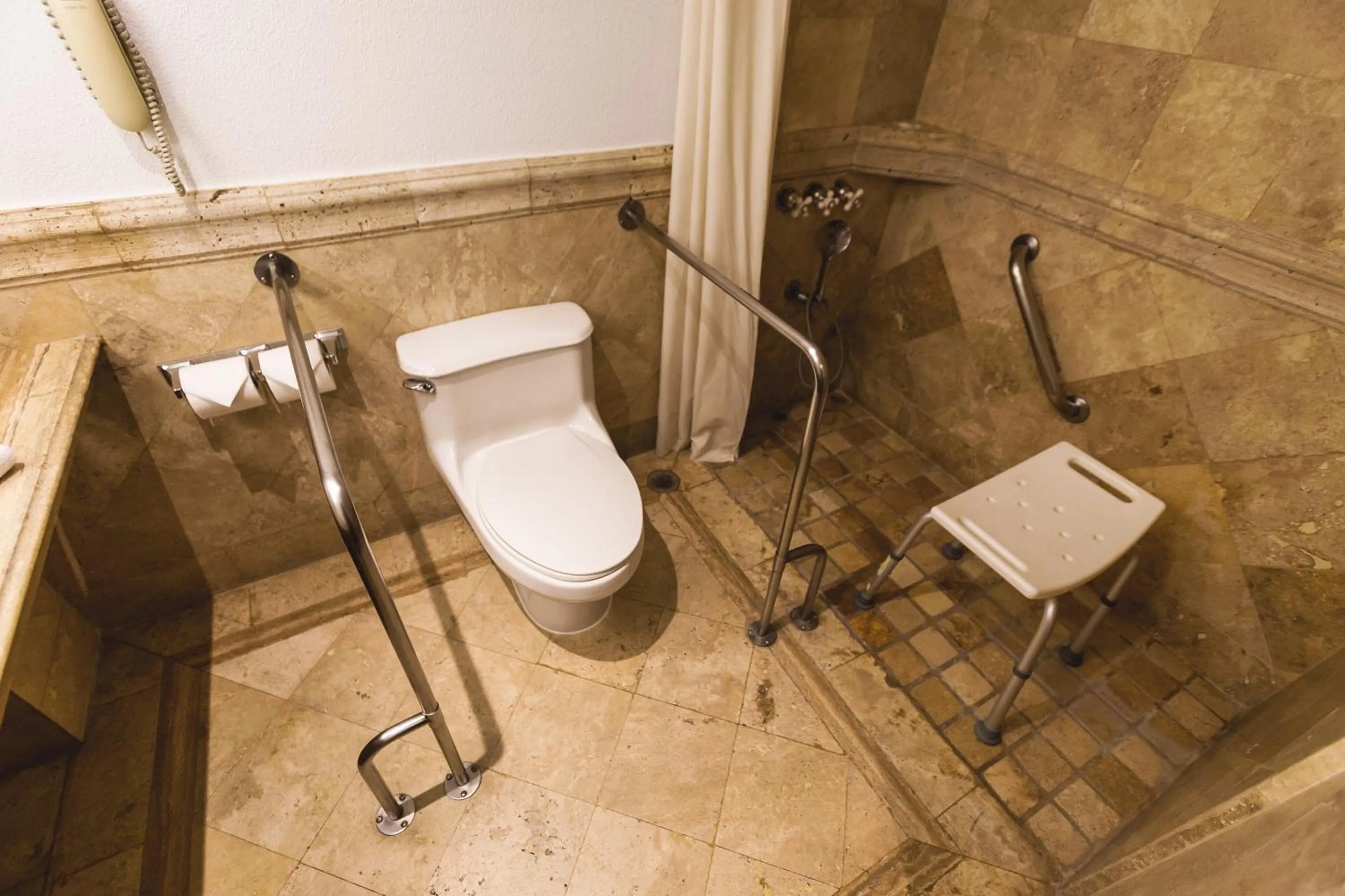 acessibility in Clarion Hotel Real Tegucigalpa