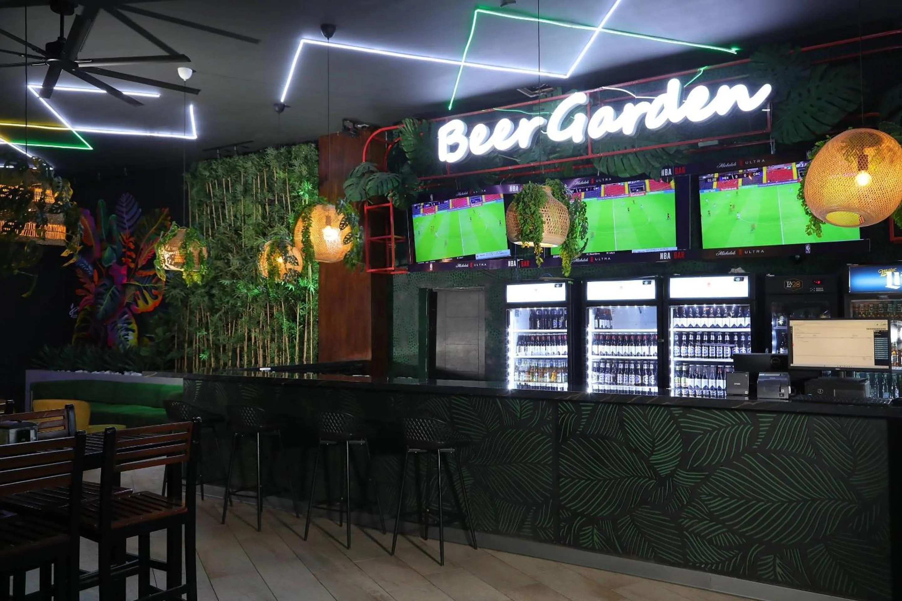 Swimming pool in Clarion Hotel Real Tegucigalpa