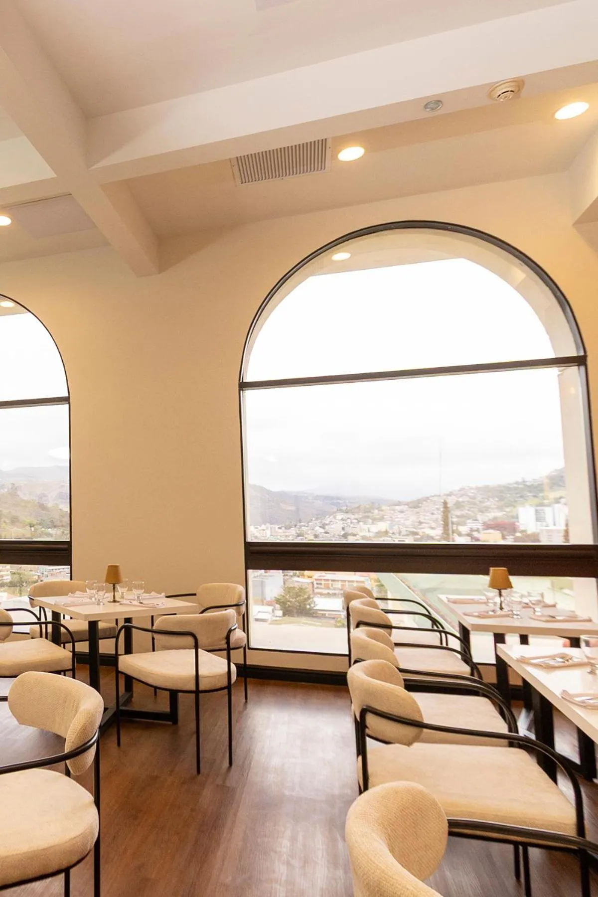 Lounge or bar in Clarion Hotel Real Tegucigalpa