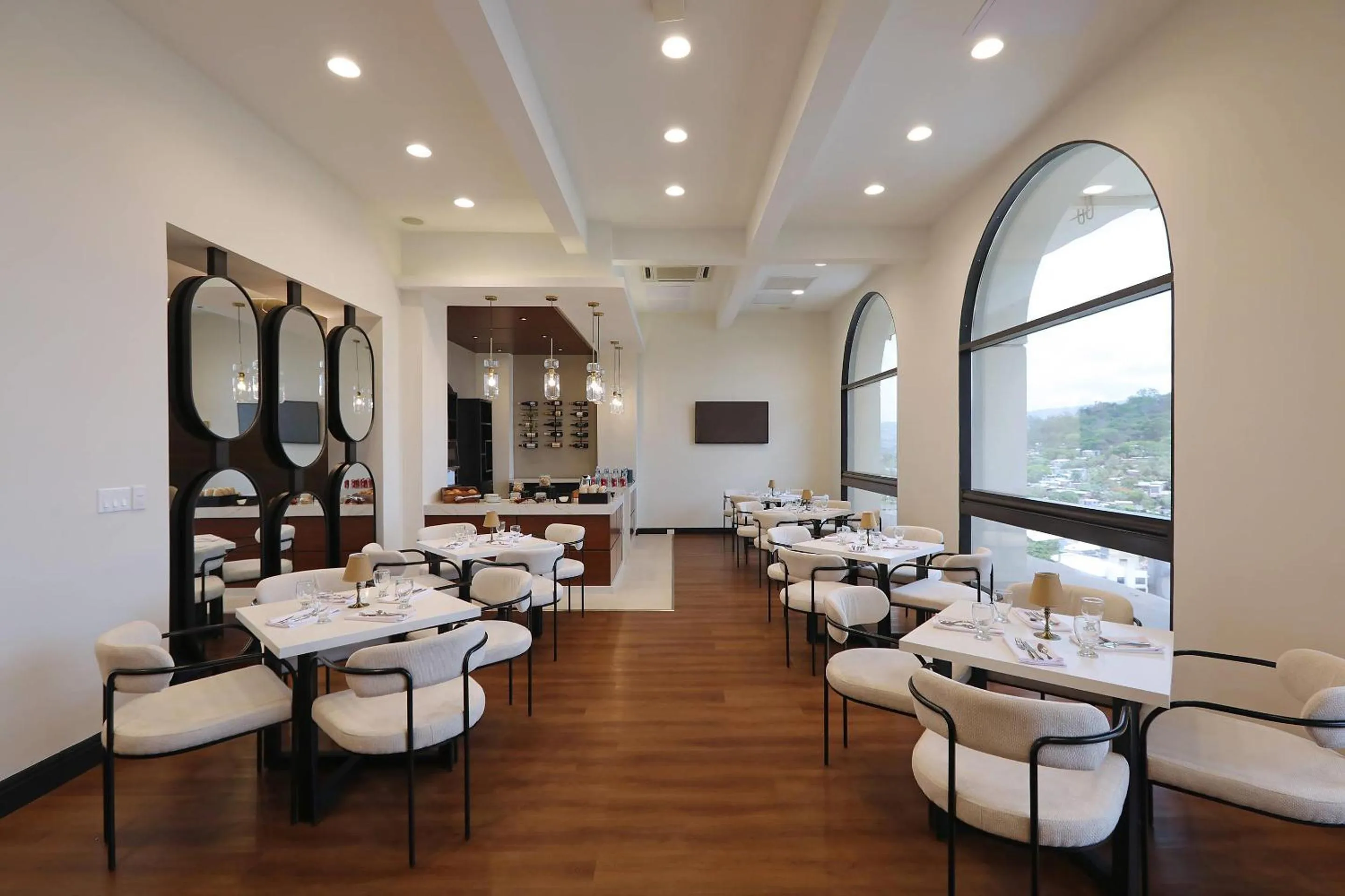 Lounge or bar in Clarion Hotel Real Tegucigalpa