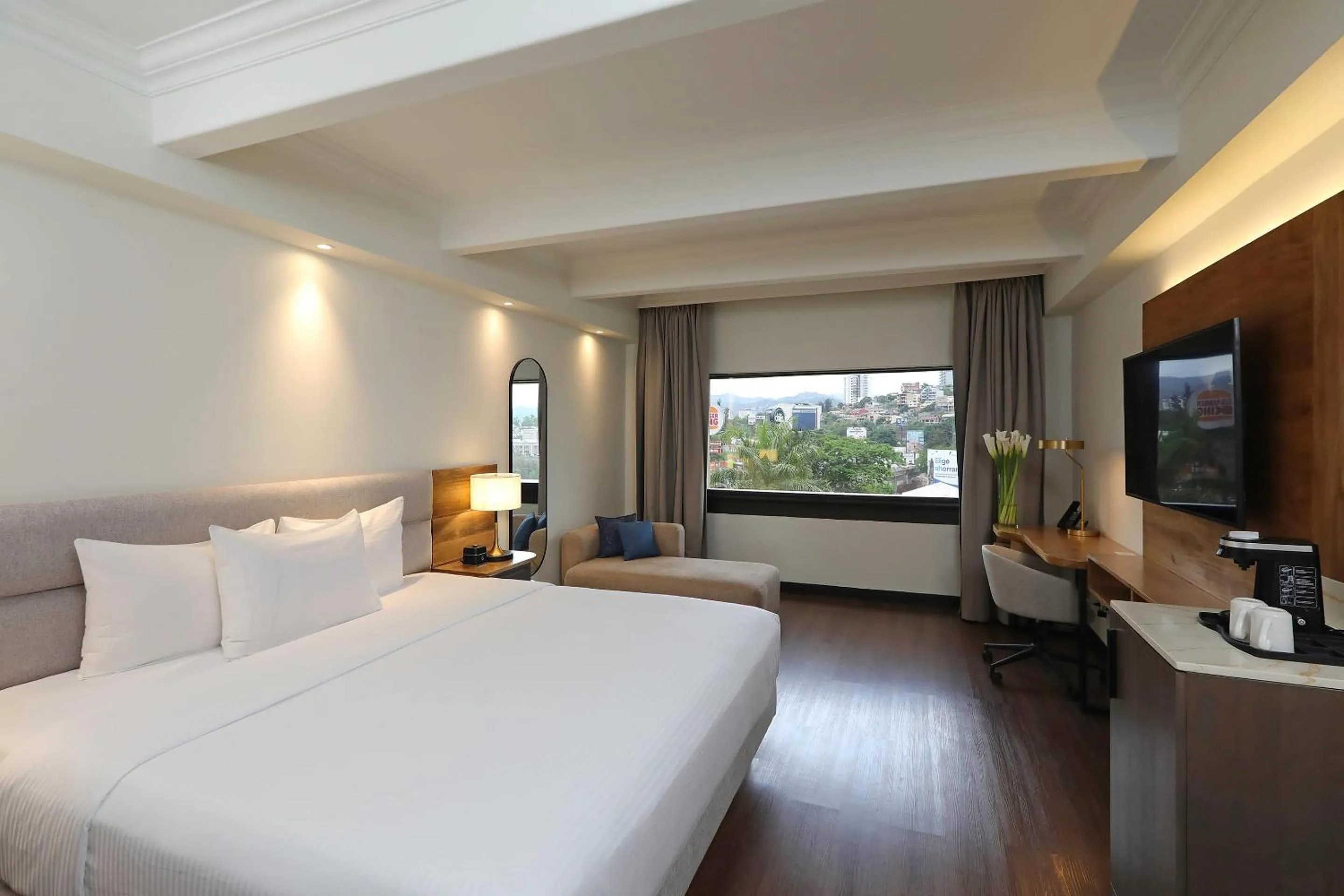 Bedroom, Bed in Clarion Hotel Real Tegucigalpa