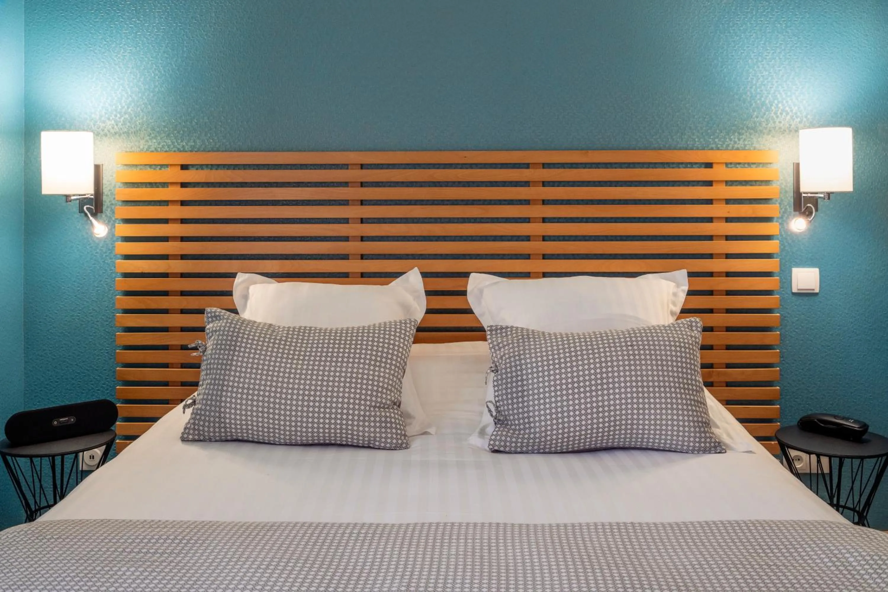 Bedroom, Bed in Best Western Plus Hotel De La Regate-Erdre