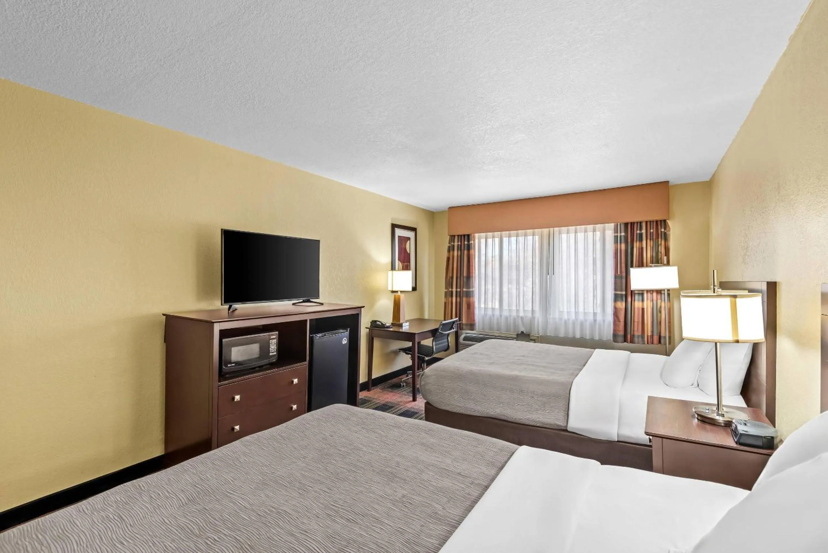 Bedroom, Bed in Quality Inn & Suites Des Moines Airport