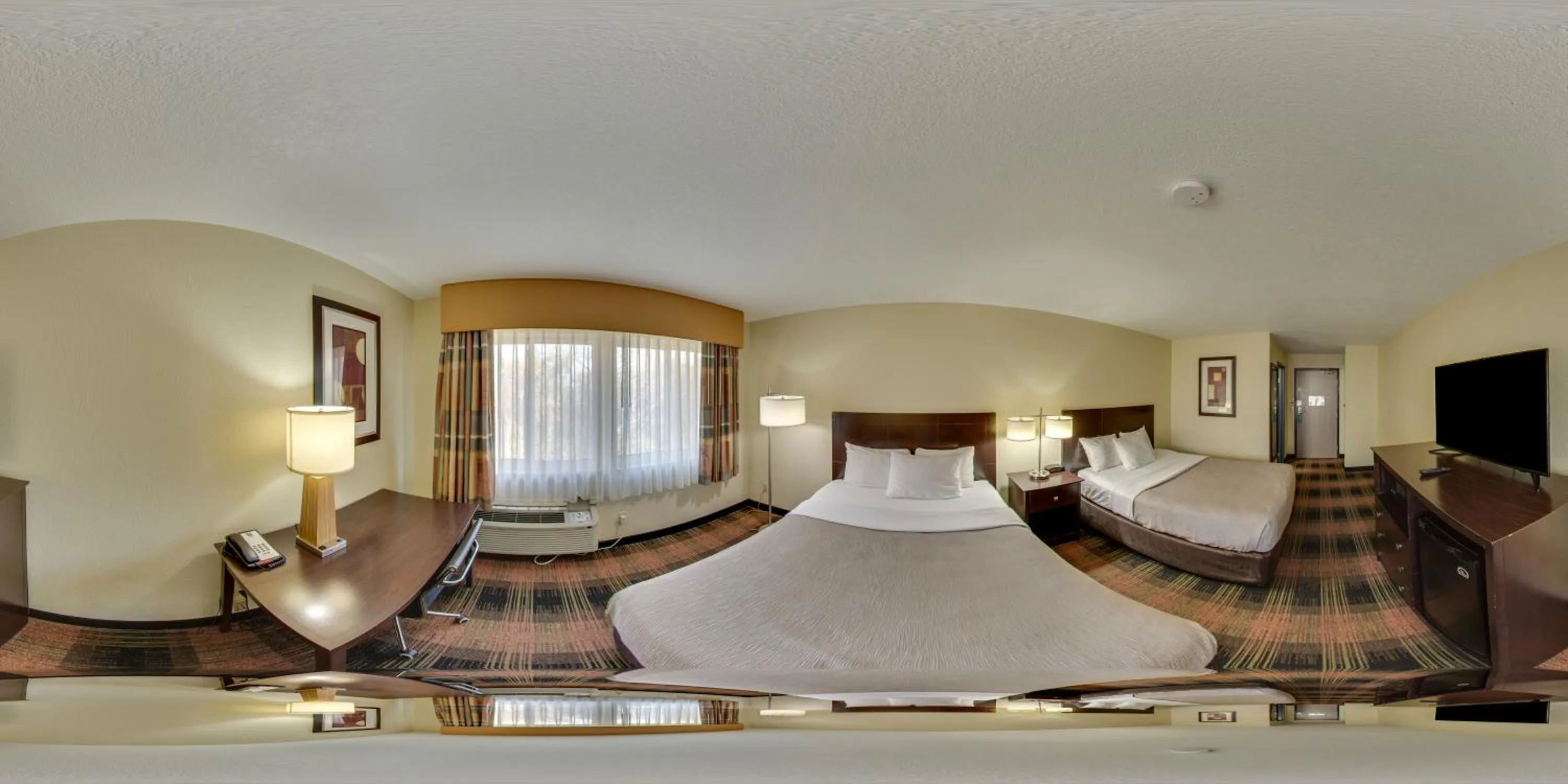 Photo of the whole room, Bed in Quality Inn & Suites Des Moines Airport