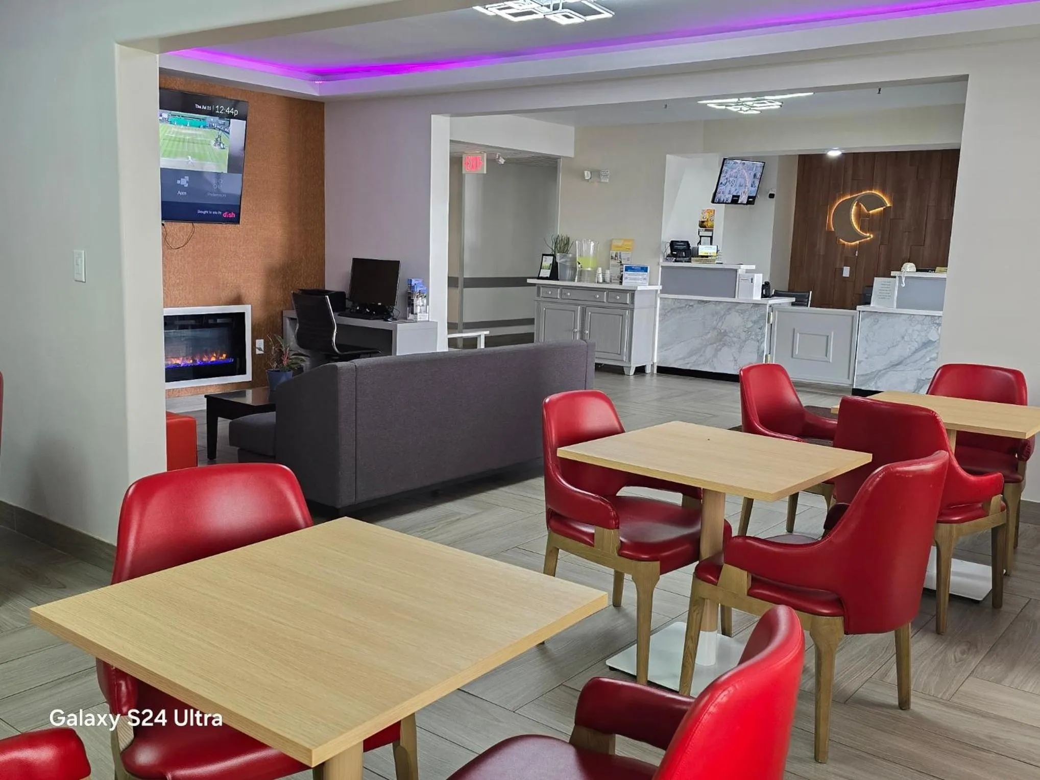 Comfort Inn & Suites