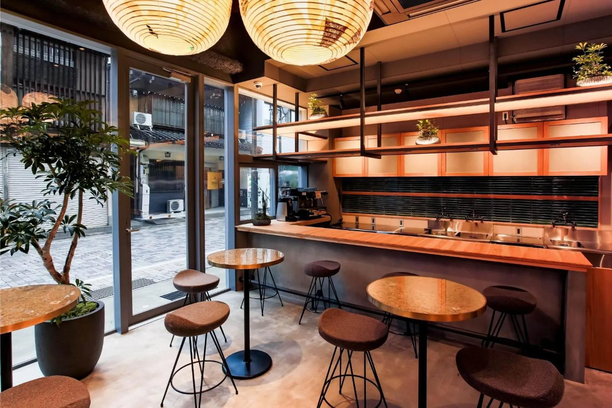 Restaurant/places to eat in eph TAKAYAMA