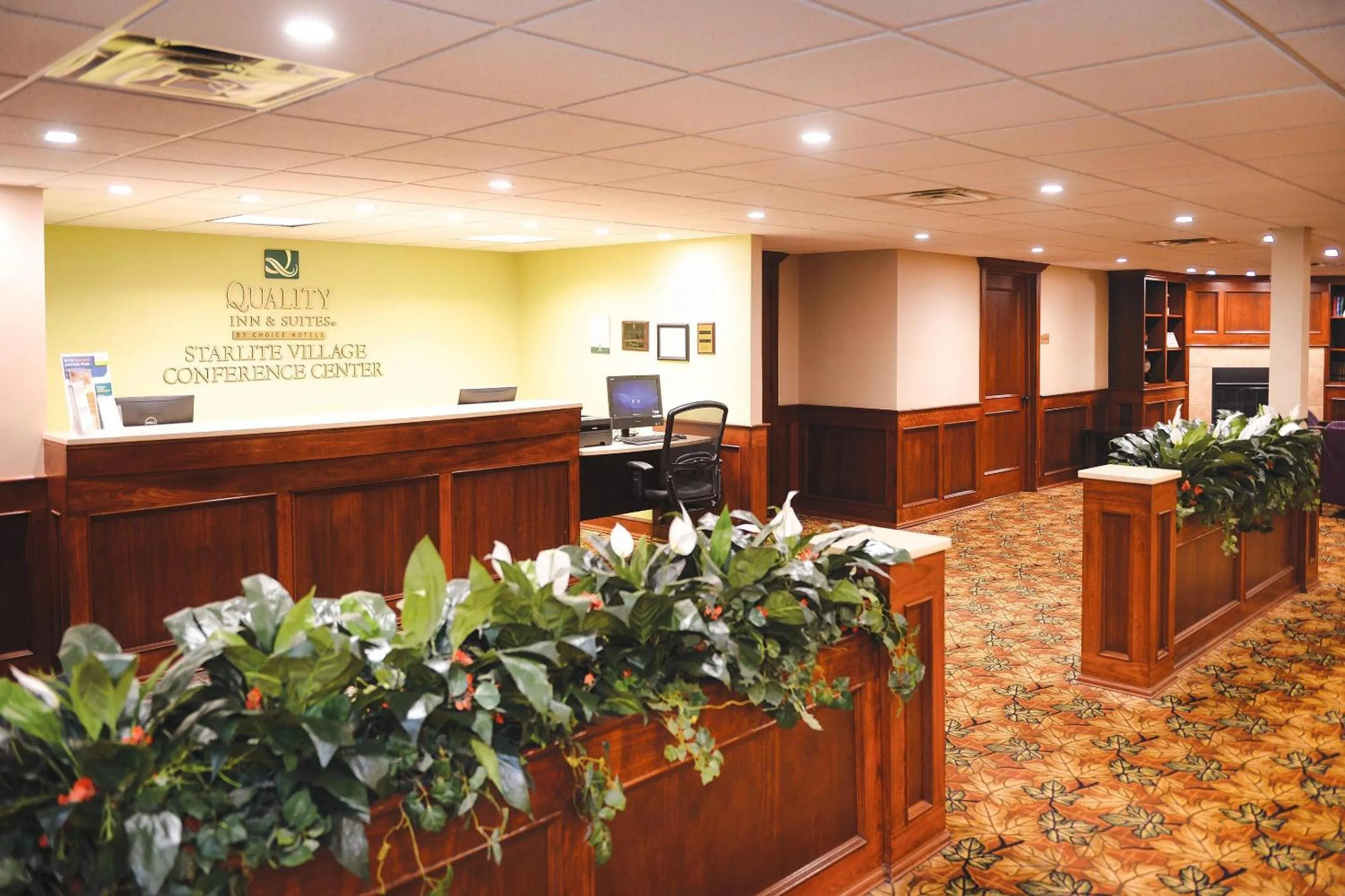 Meeting/conference room in Quality Inn & Suites Ames Conference Center Near ISU Campus