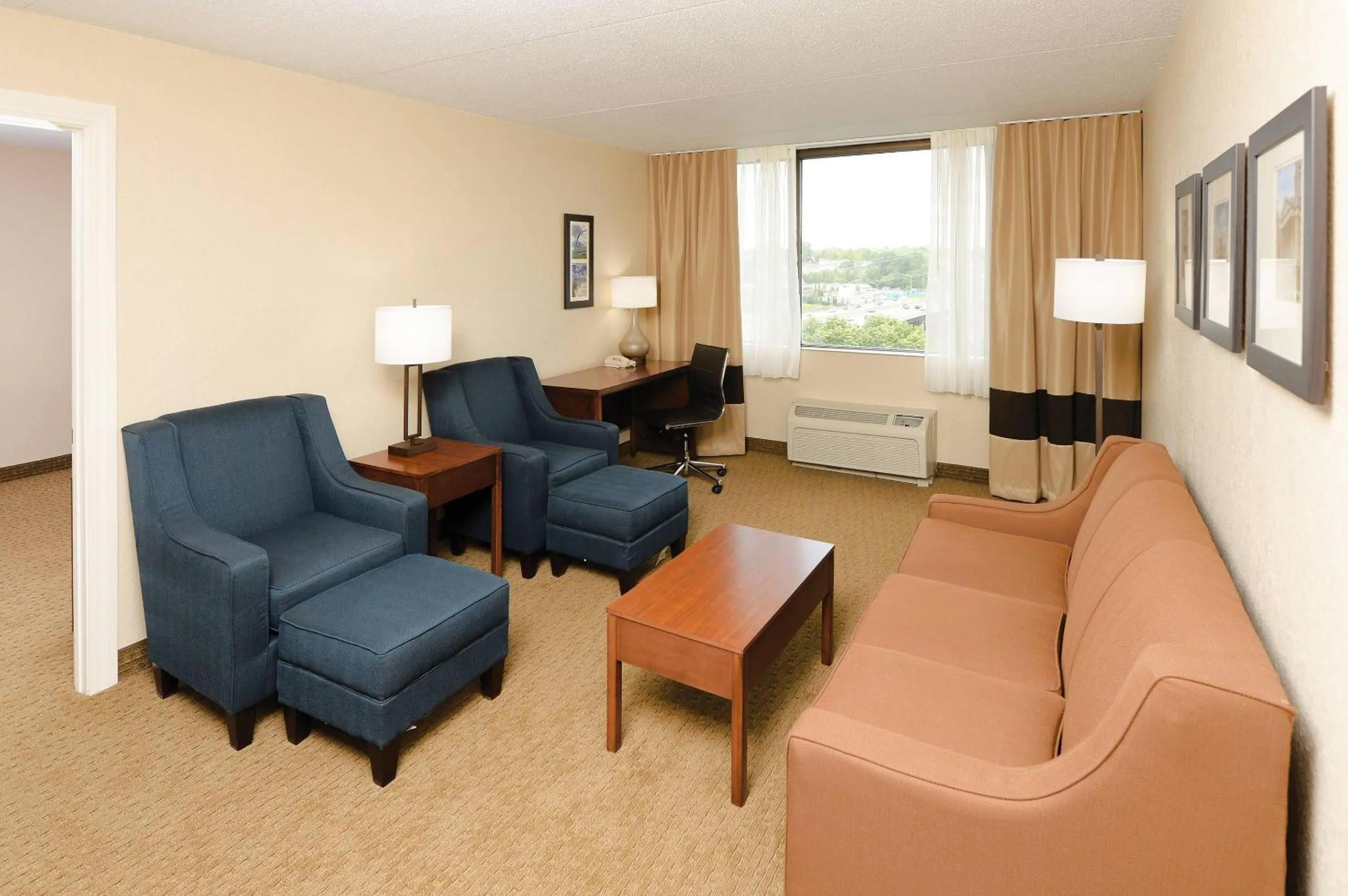 Bedroom in Comfort Inn & Suites Event Center