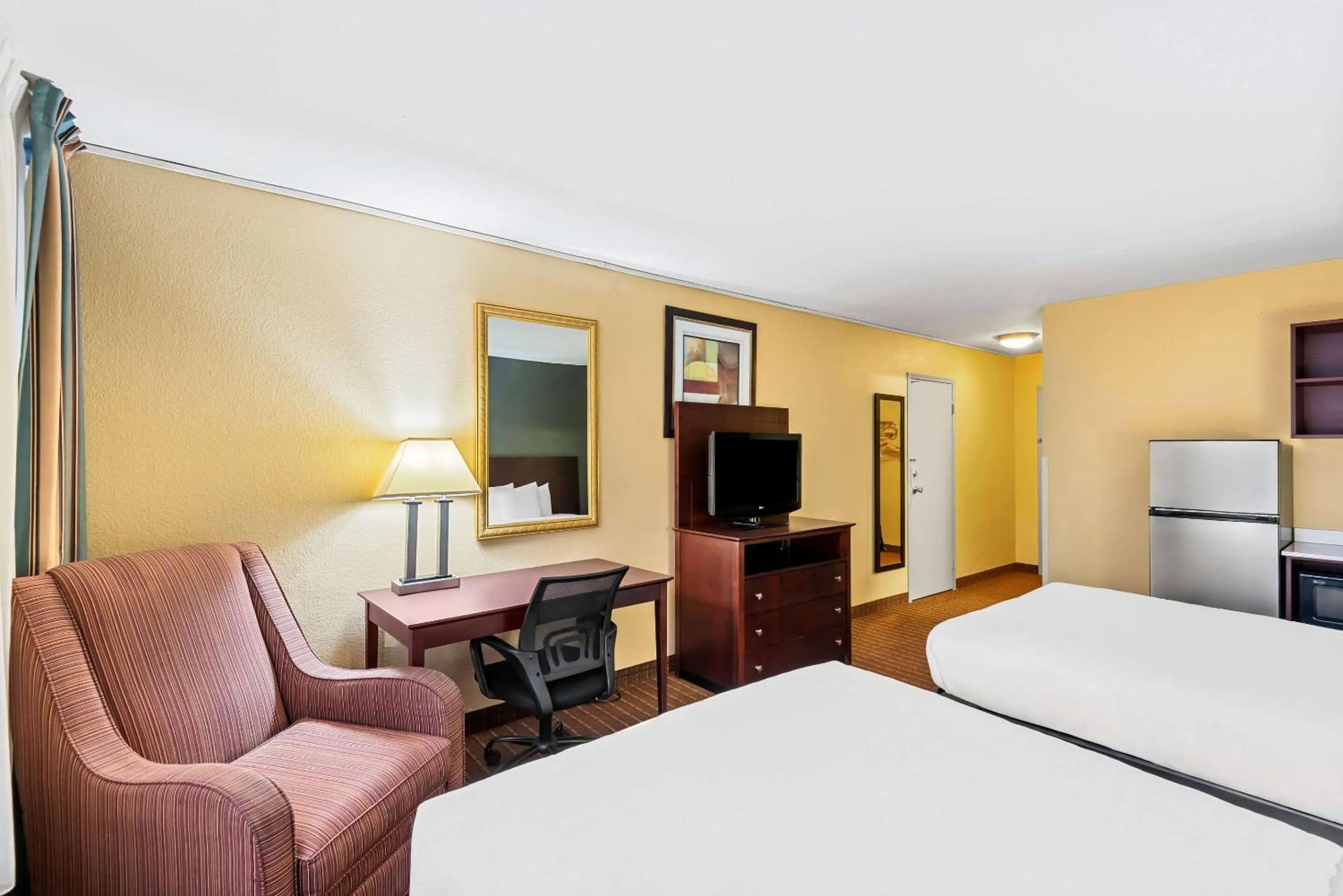 Bedroom, Bed in Quality Inn Fort Dodge