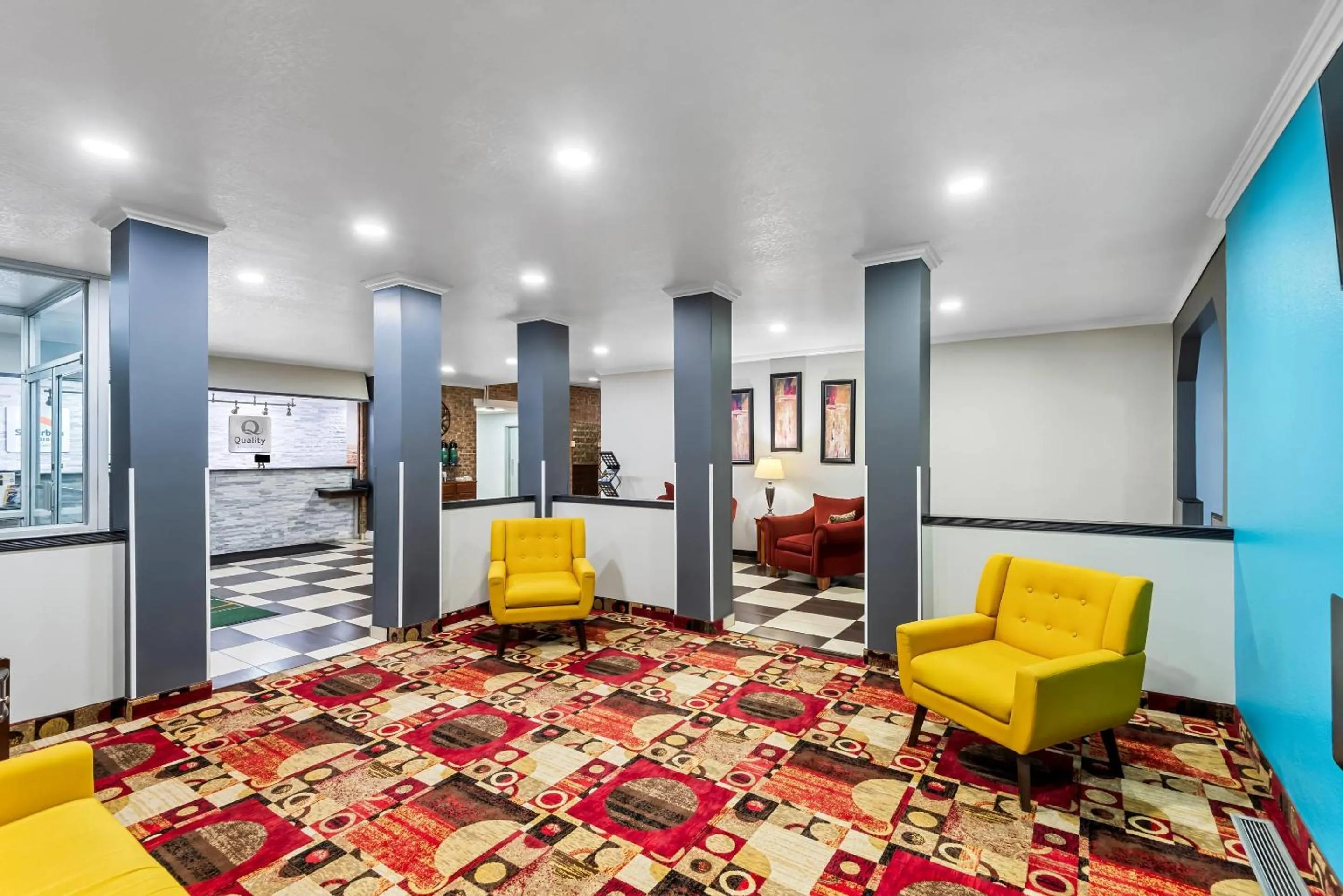 Lobby or reception, Bed in Quality Inn Fort Dodge