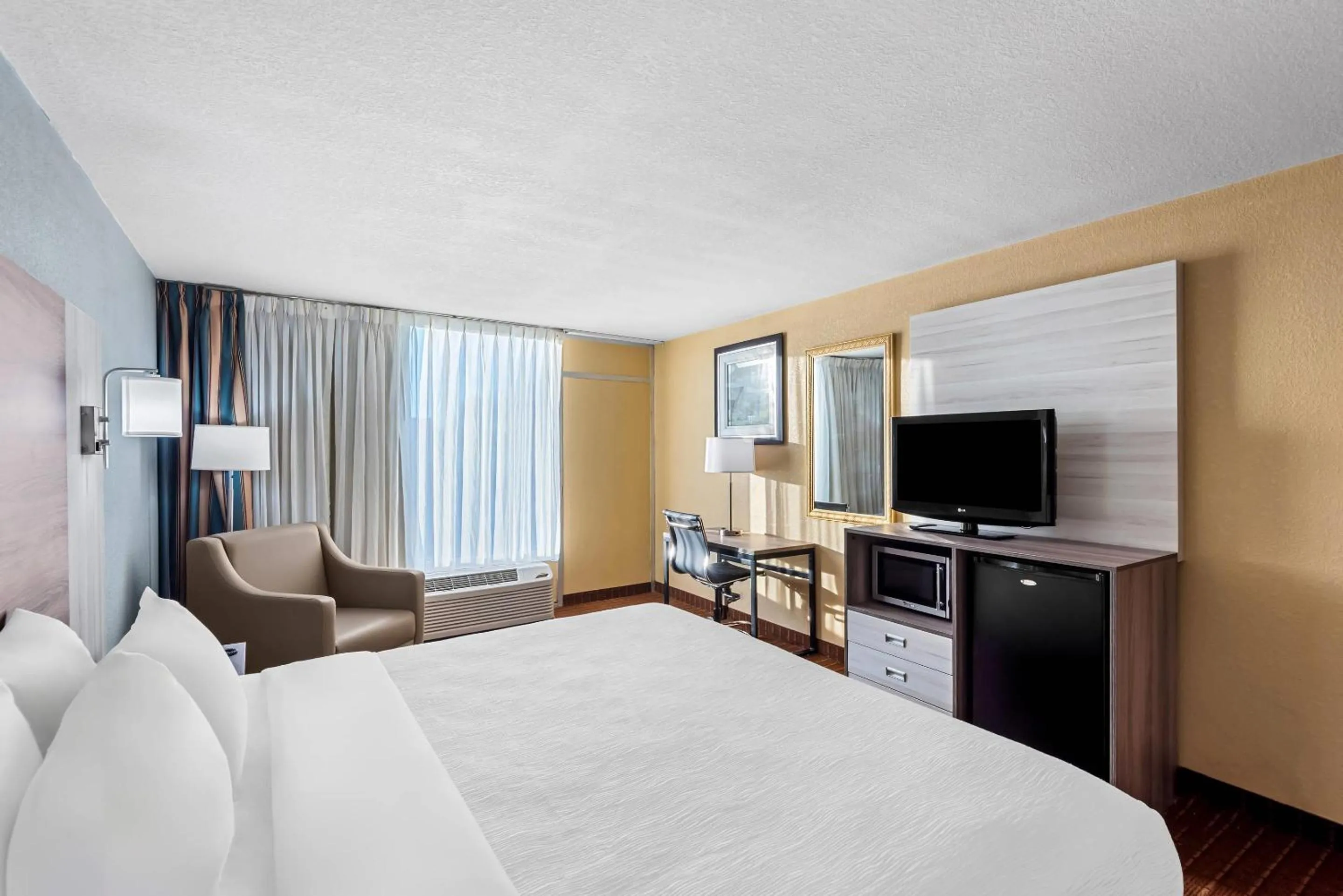 Bedroom, Bed in Quality Inn Fort Dodge