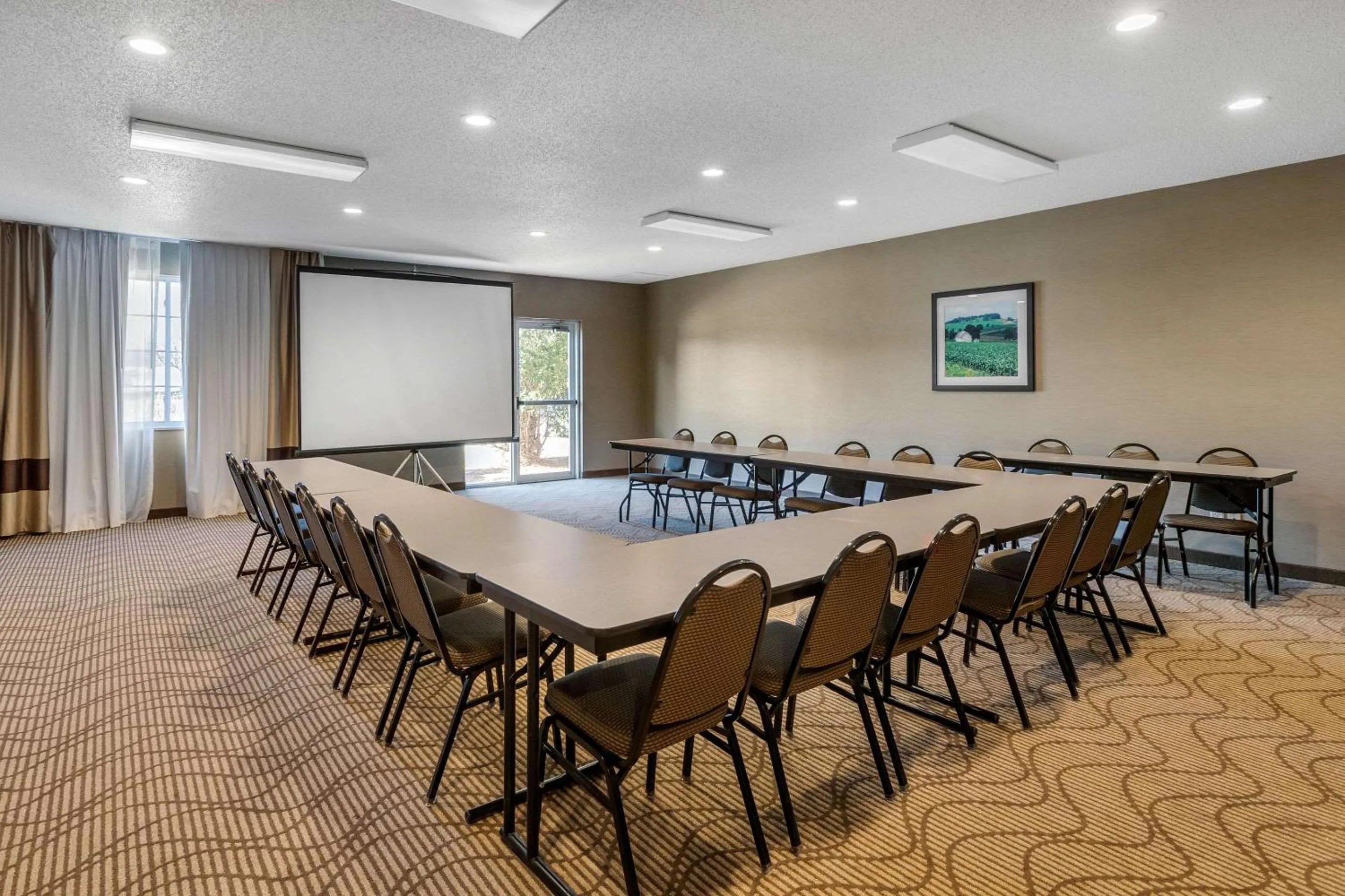 Meeting/conference room in Comfort Suites Cedar Falls Industrial Park