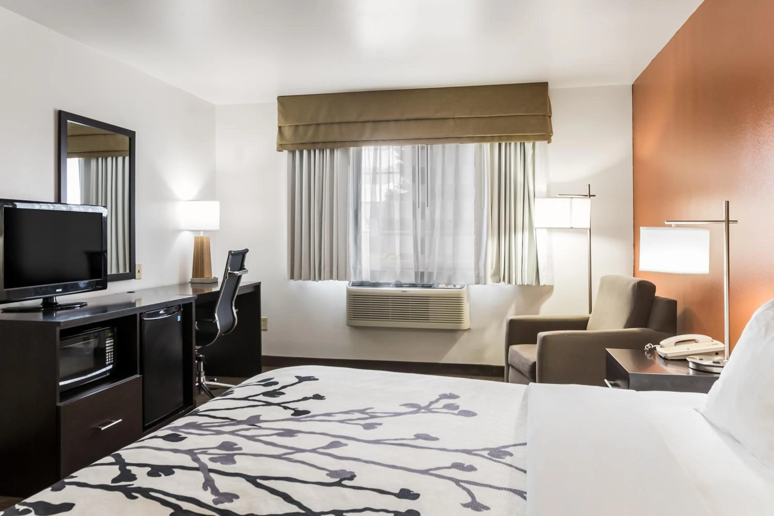 Bed in Sleep Inn & Suites North Liberty - Liberty City