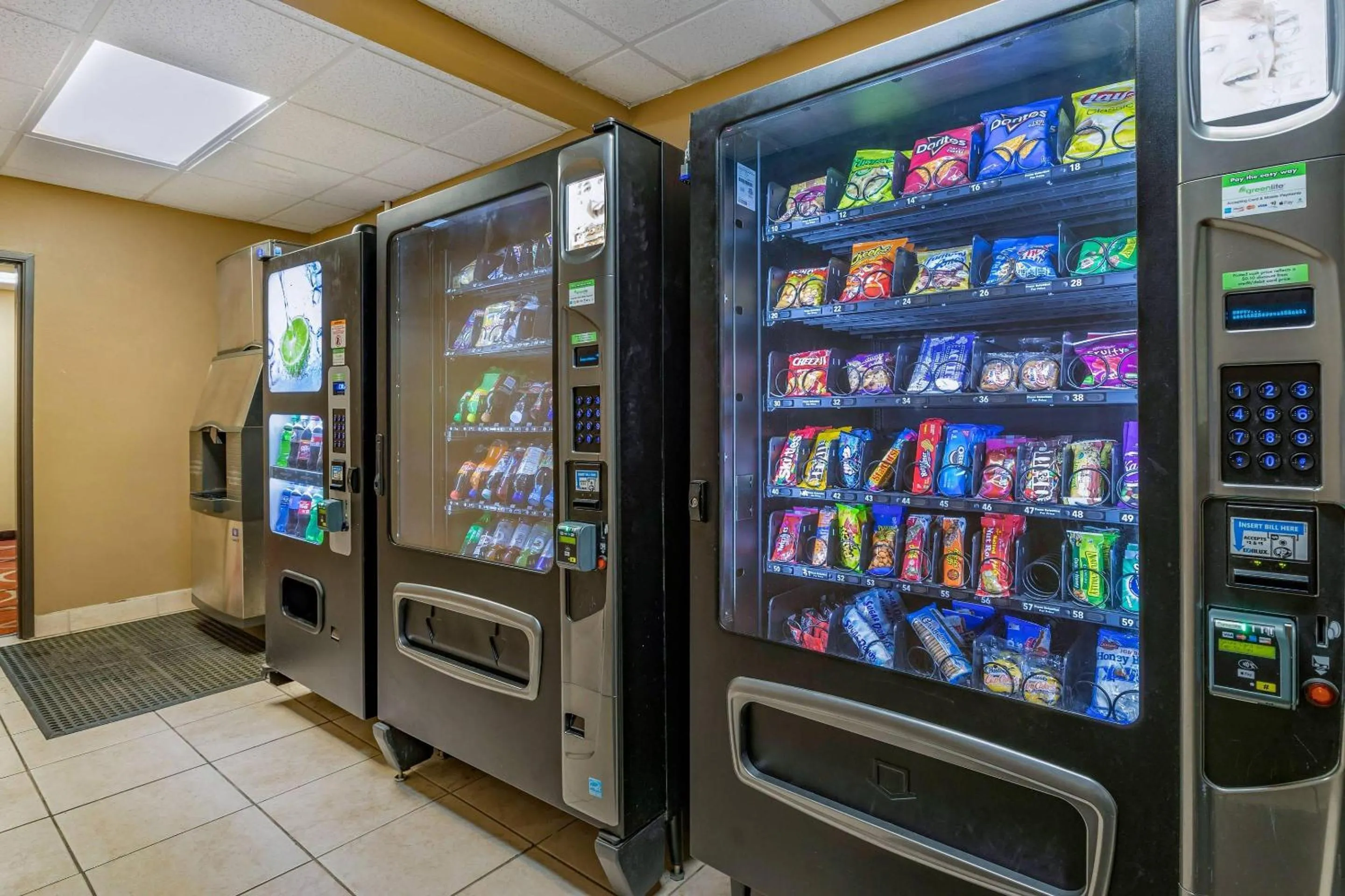 Other in Econo Lodge Inn & Suites Des Moines Fairgrounds Area