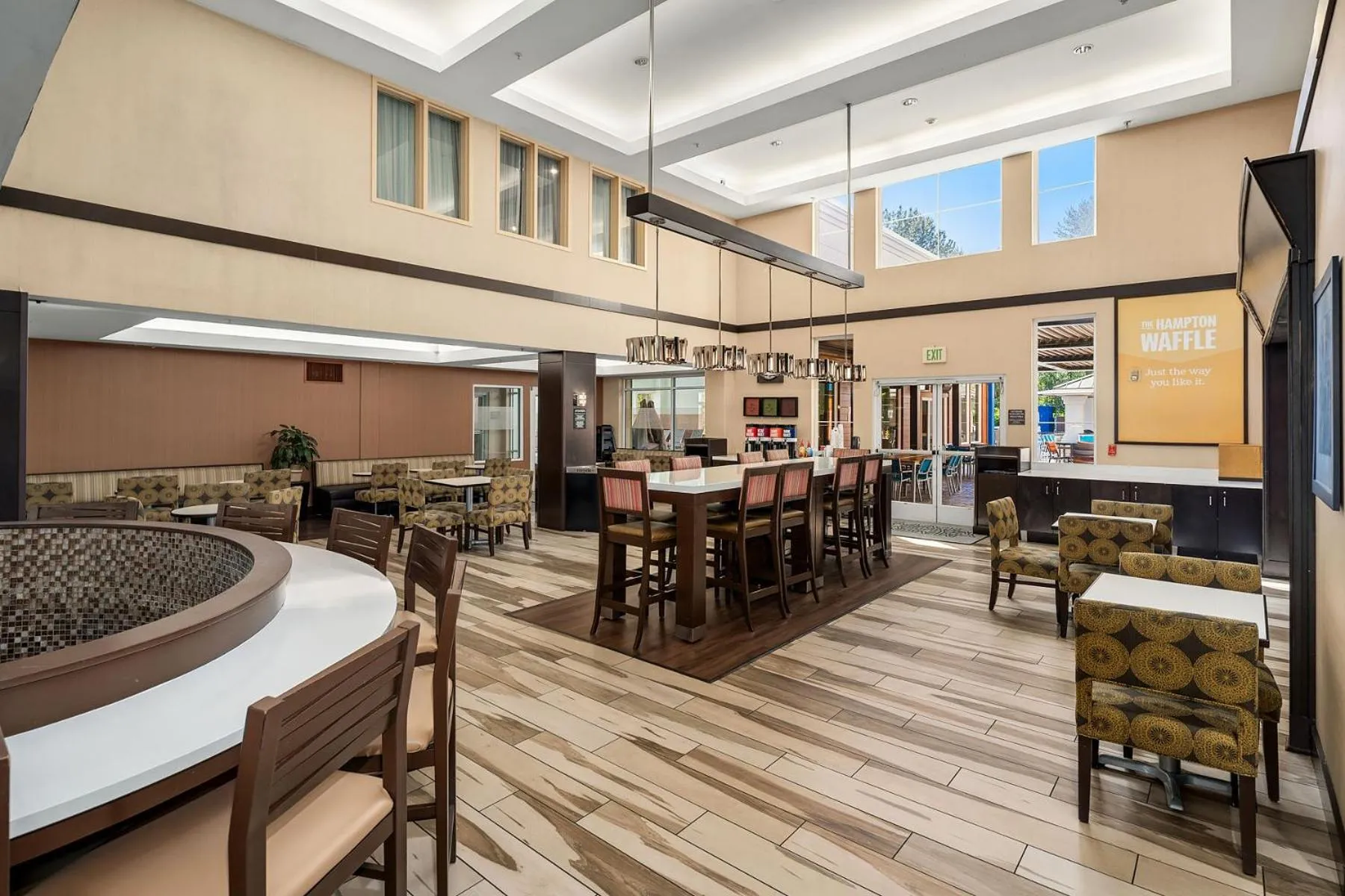 Lobby or reception in Hampton Inn & Suites Seattle North/Lynnwood