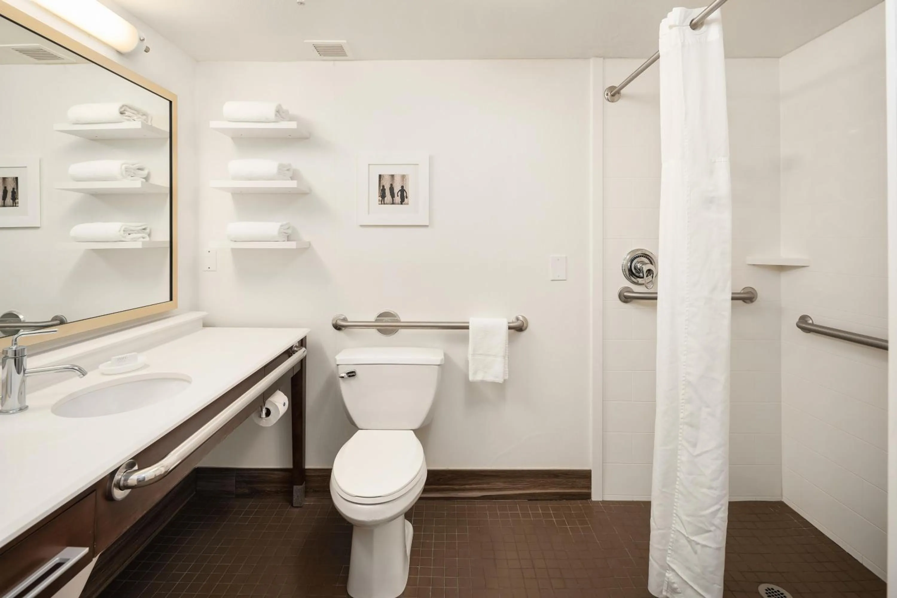 Bathroom in Hampton Inn & Suites Seattle North/Lynnwood