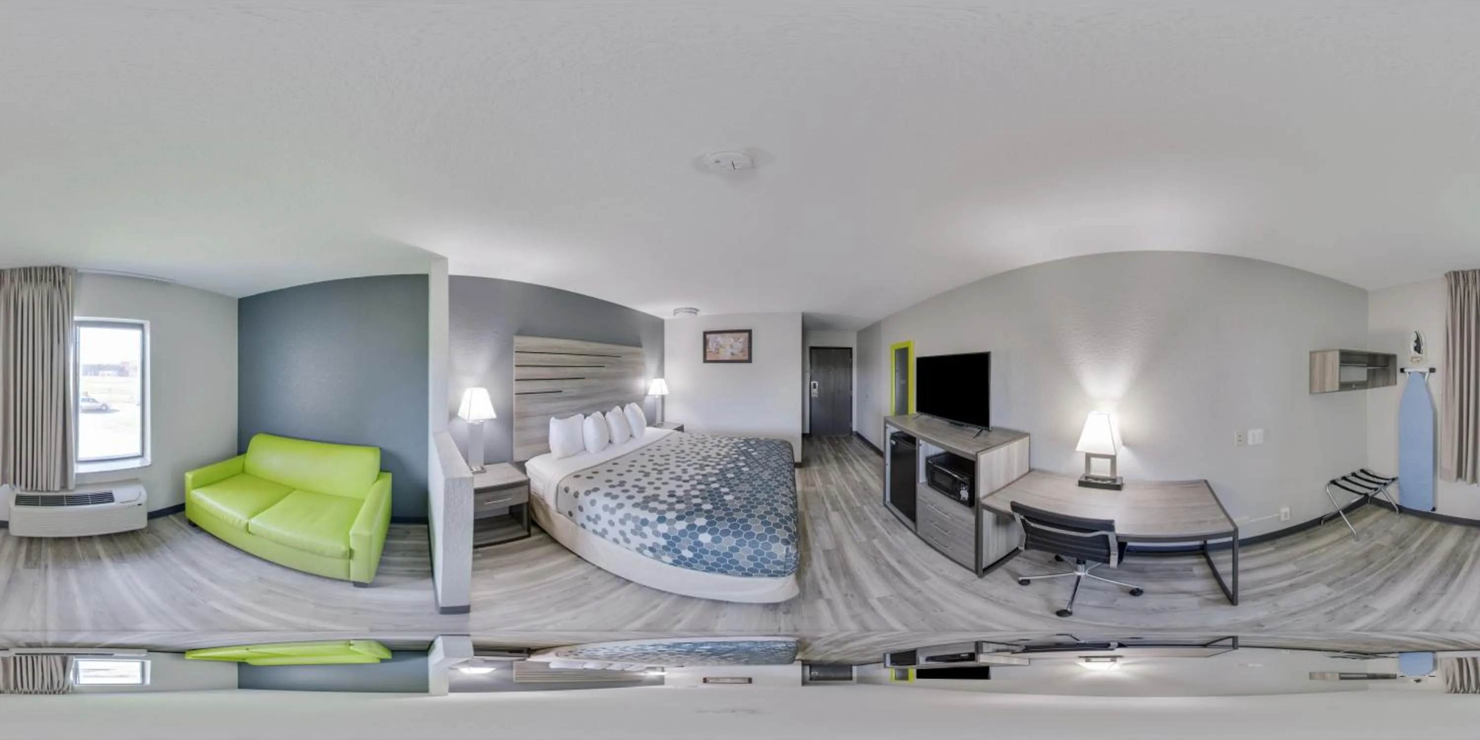 Econo Lodge Inn & Suites Des Moines