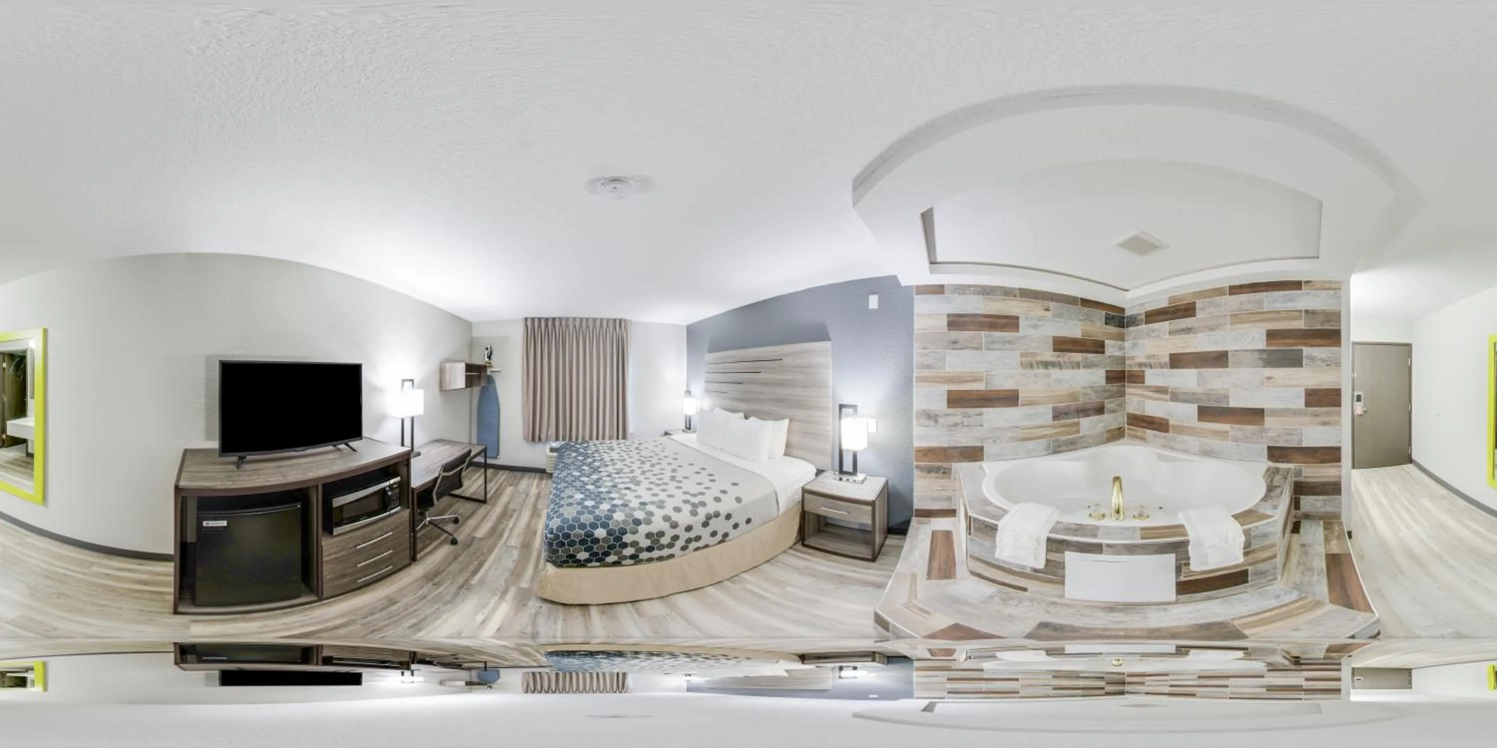 Econo Lodge Inn & Suites Des Moines