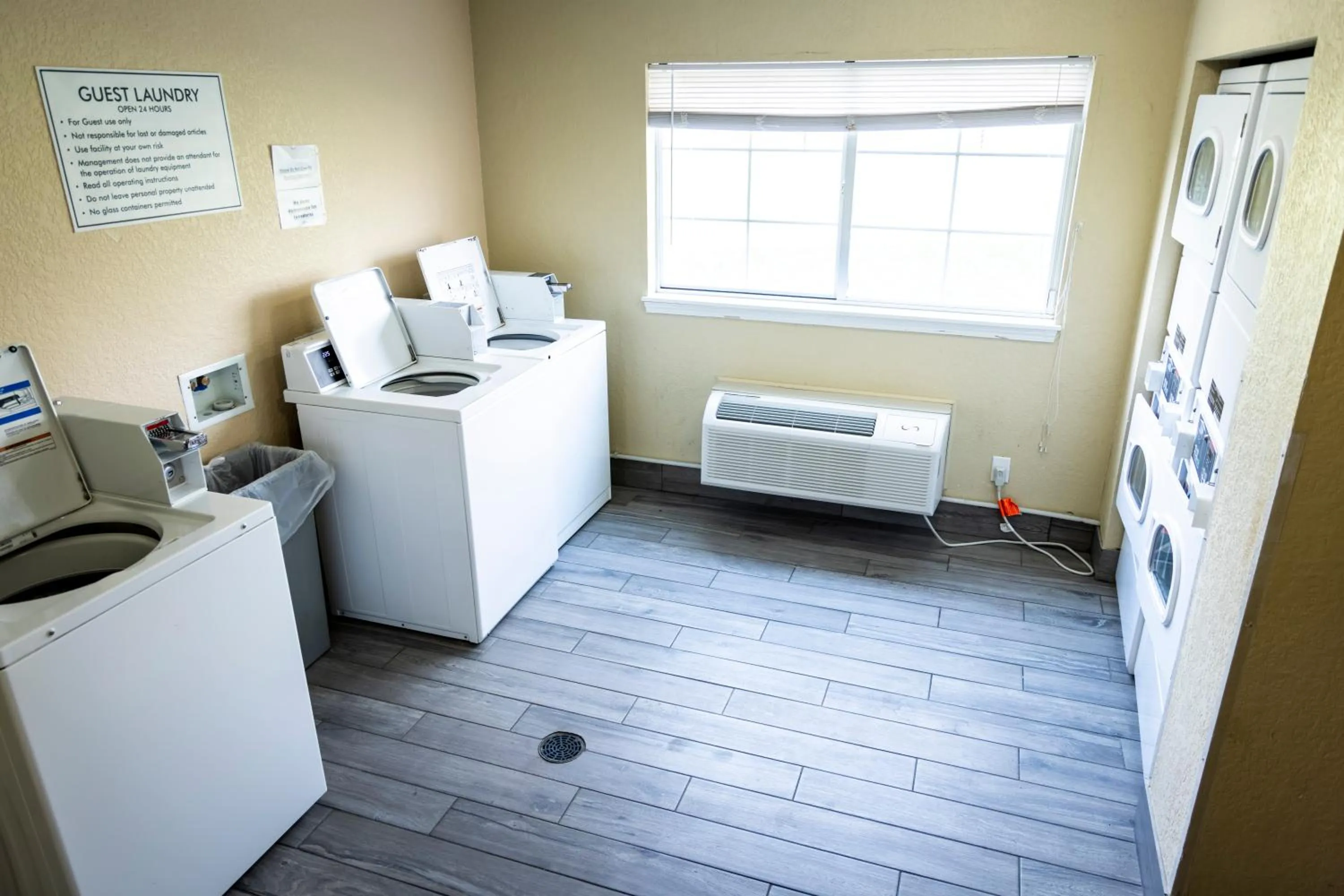 laundry in MainStay Suites Coralville - Iowa City