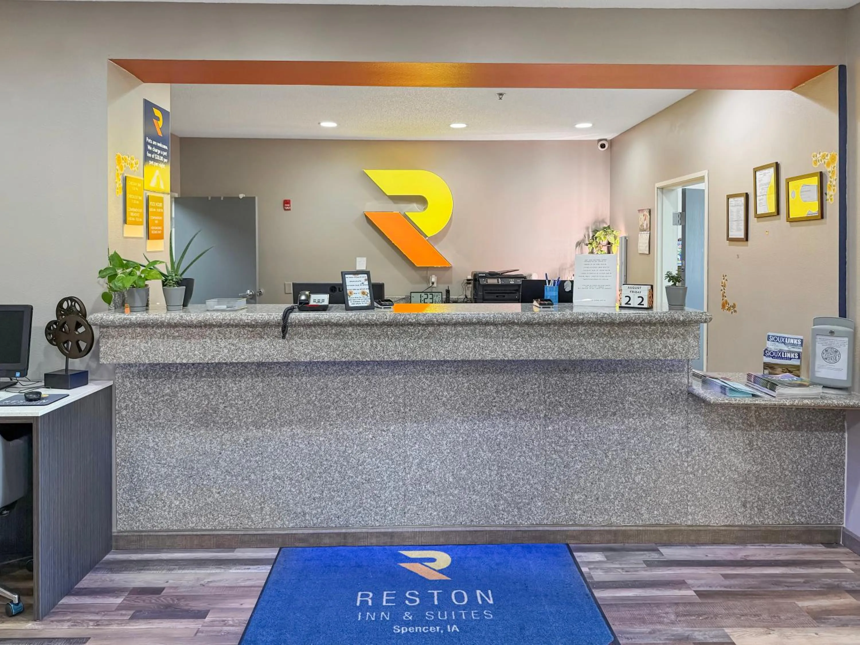 Reston Inn & Suites
