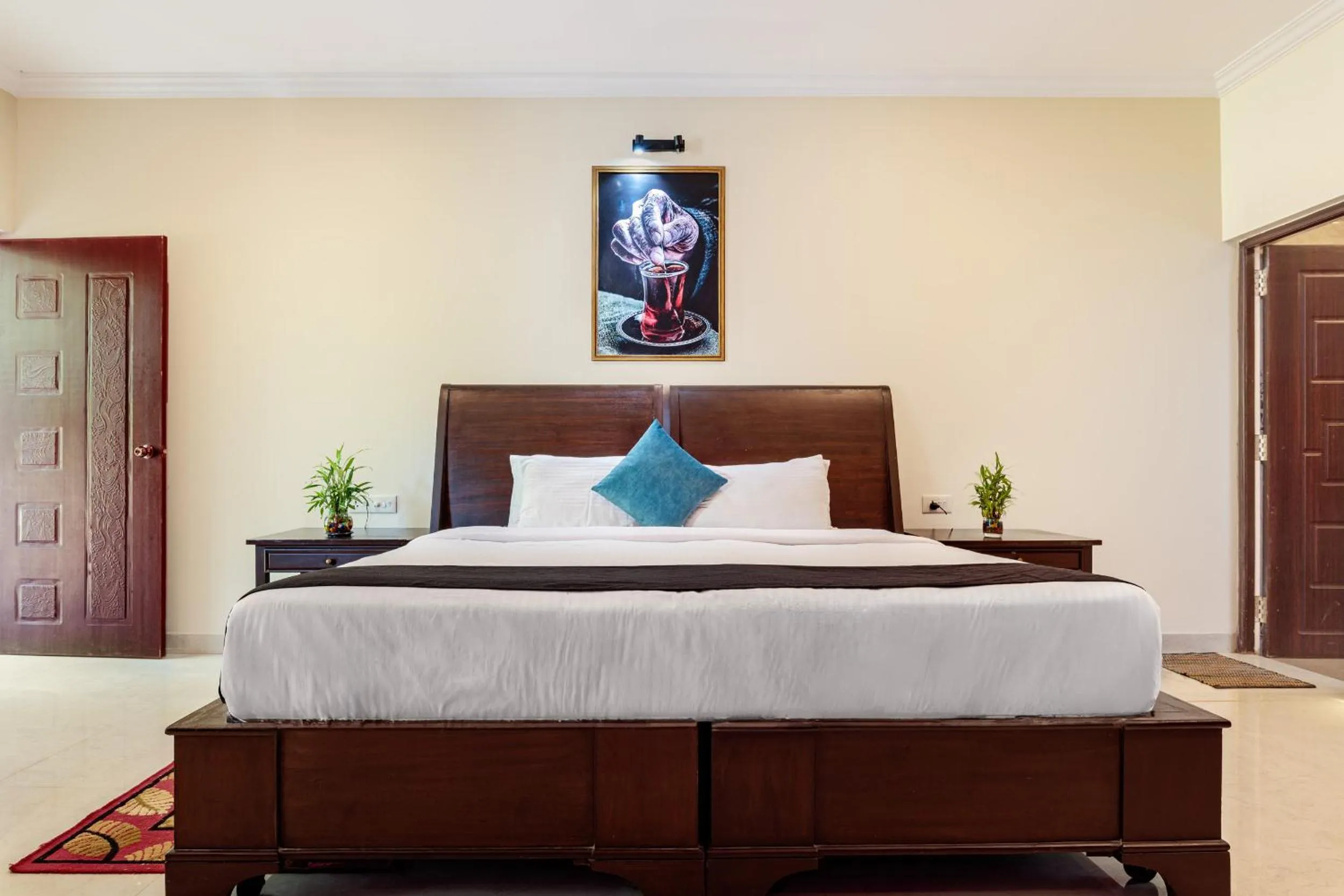 Bed in Wild Berry Resort Agonda