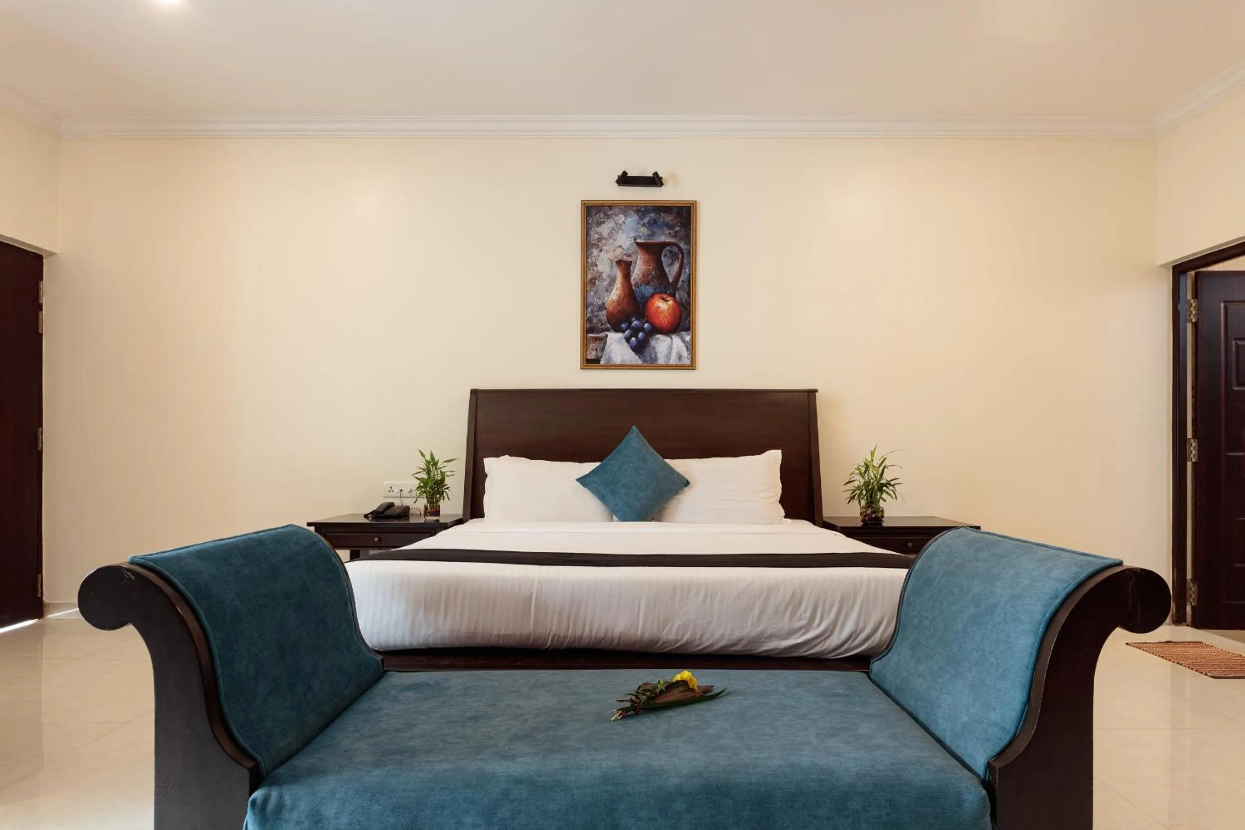 Bed in Wild Berry Resort Agonda