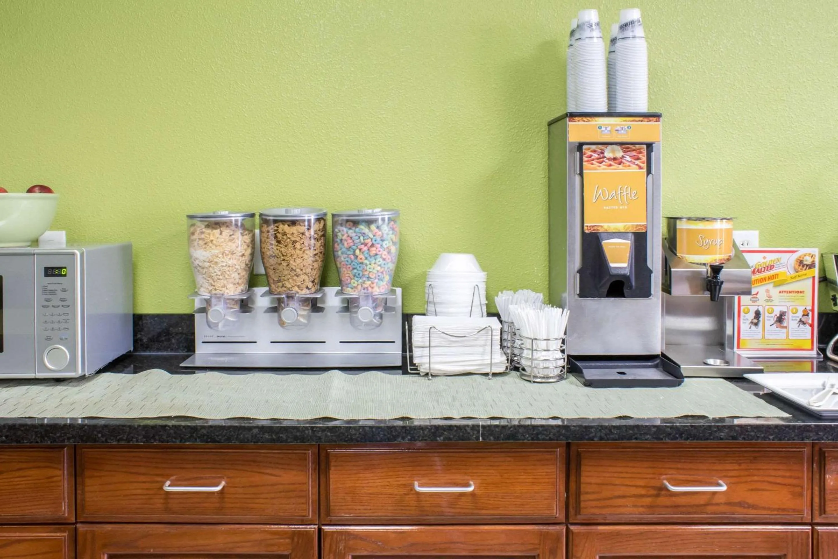 Restaurant/places to eat in Quality Inn & Suites Sioux City Southeast