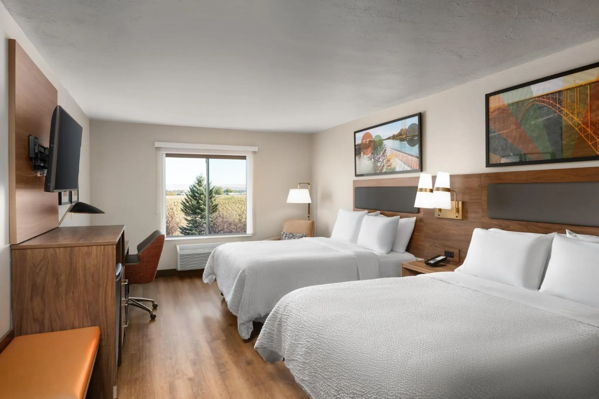 Photo of the whole room, Bed in Garner Hotel Idaho Falls Southwest by IHG