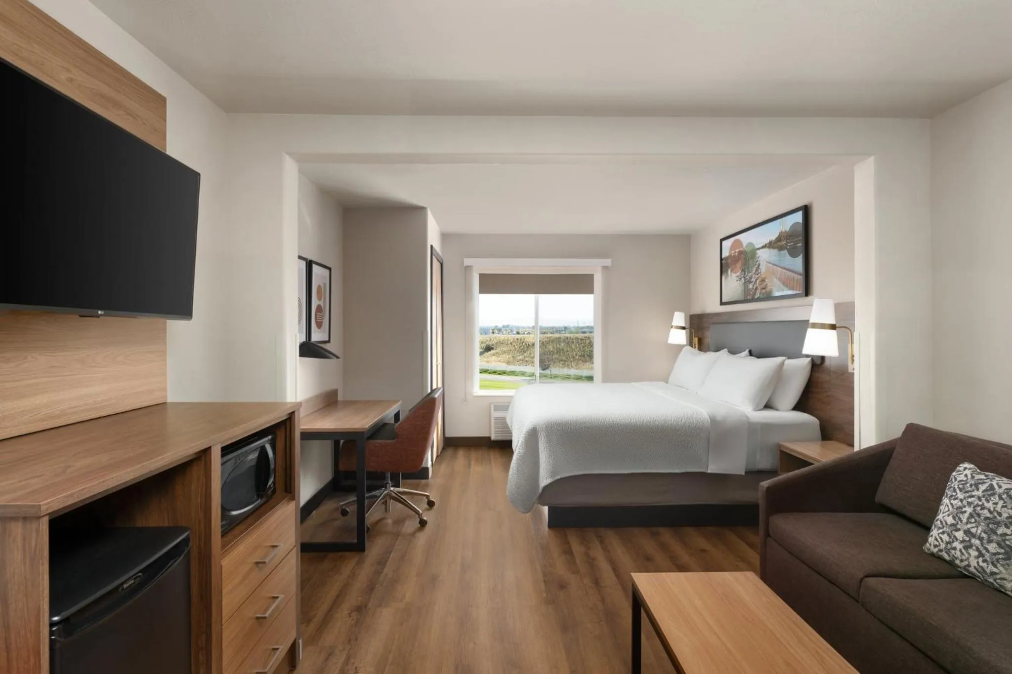 Photo of the whole room, Bed in Garner Hotel Idaho Falls Southwest by IHG