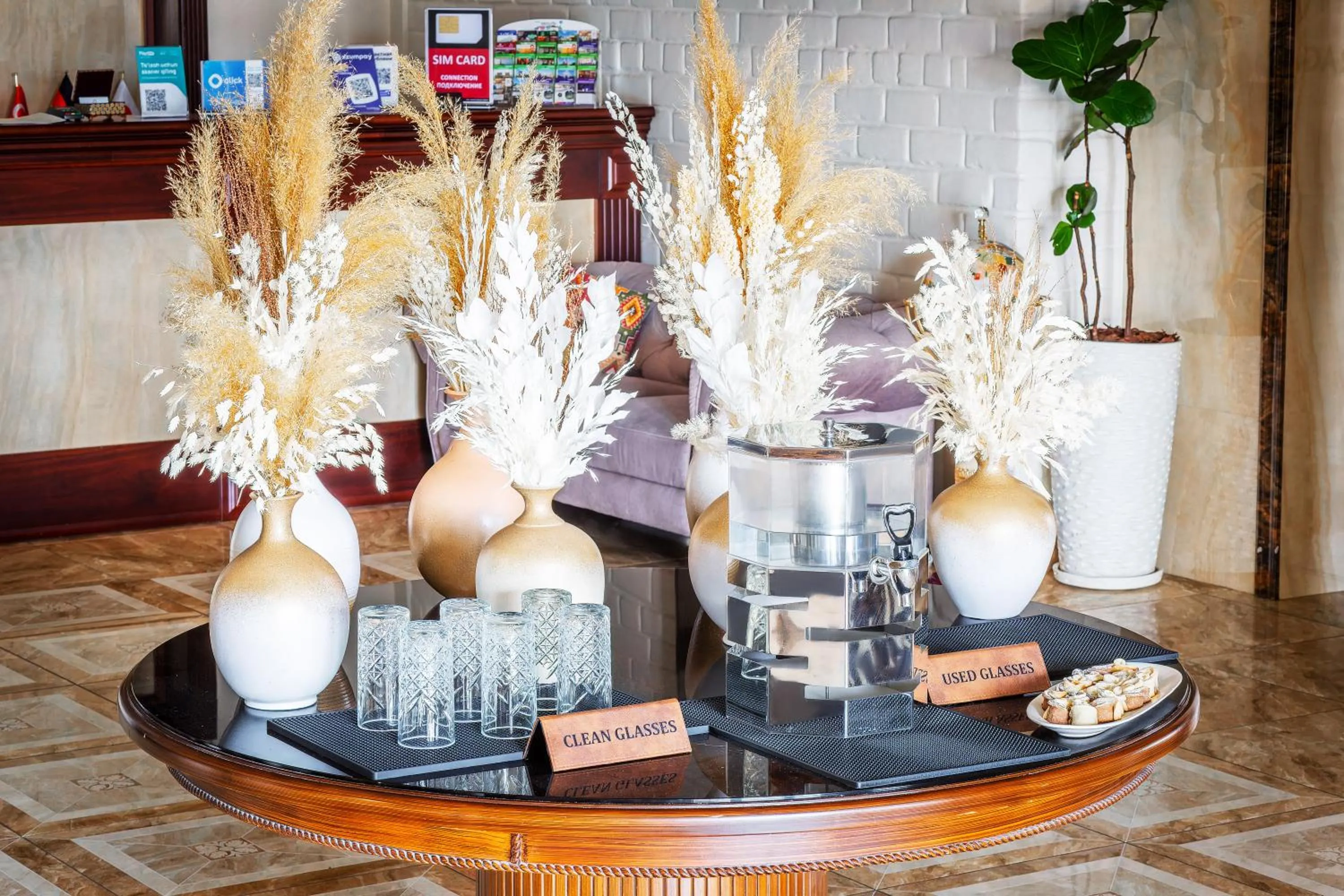 Lobby or reception in Praga Hotel