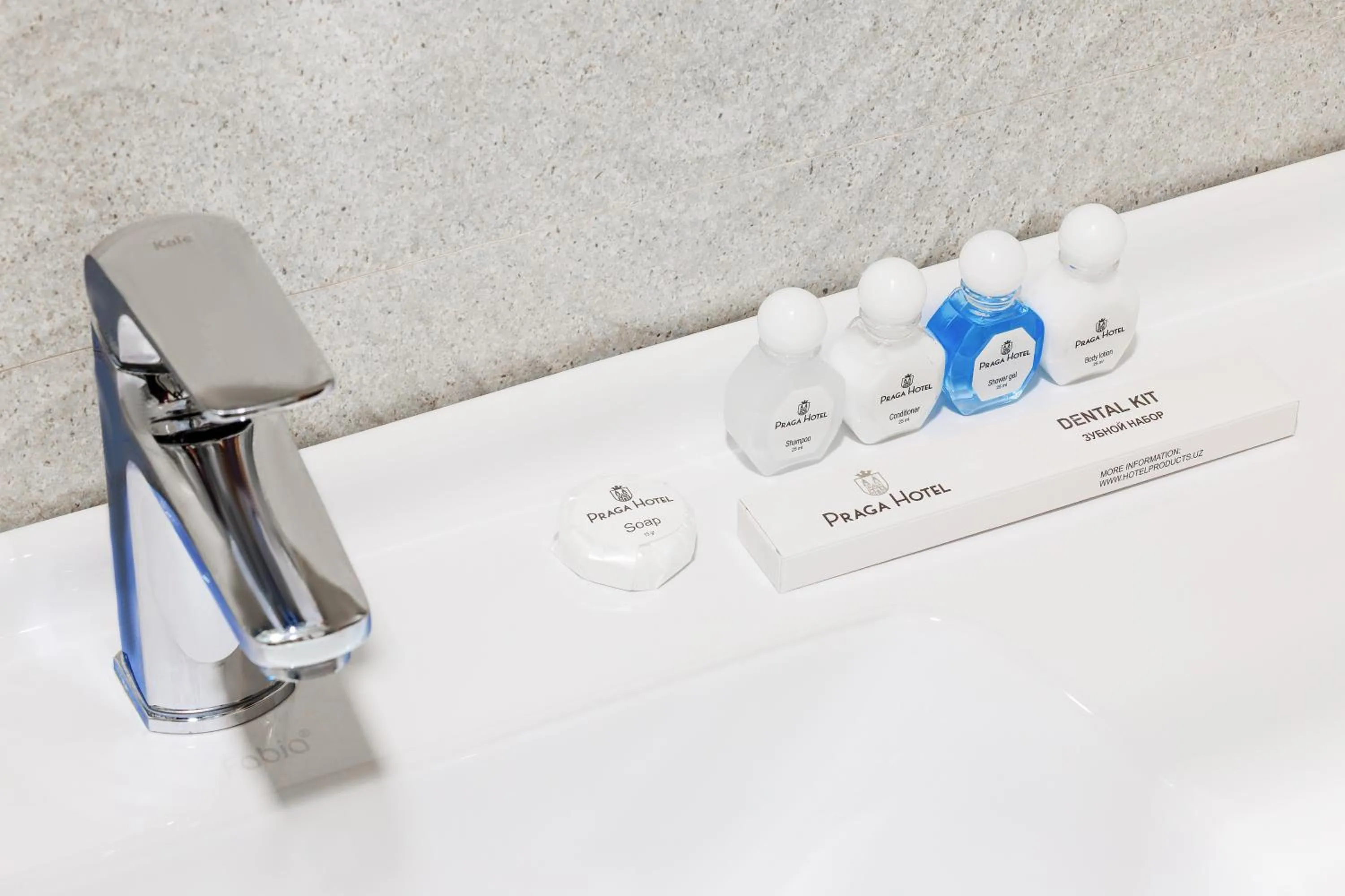 Shower in Praga Hotel