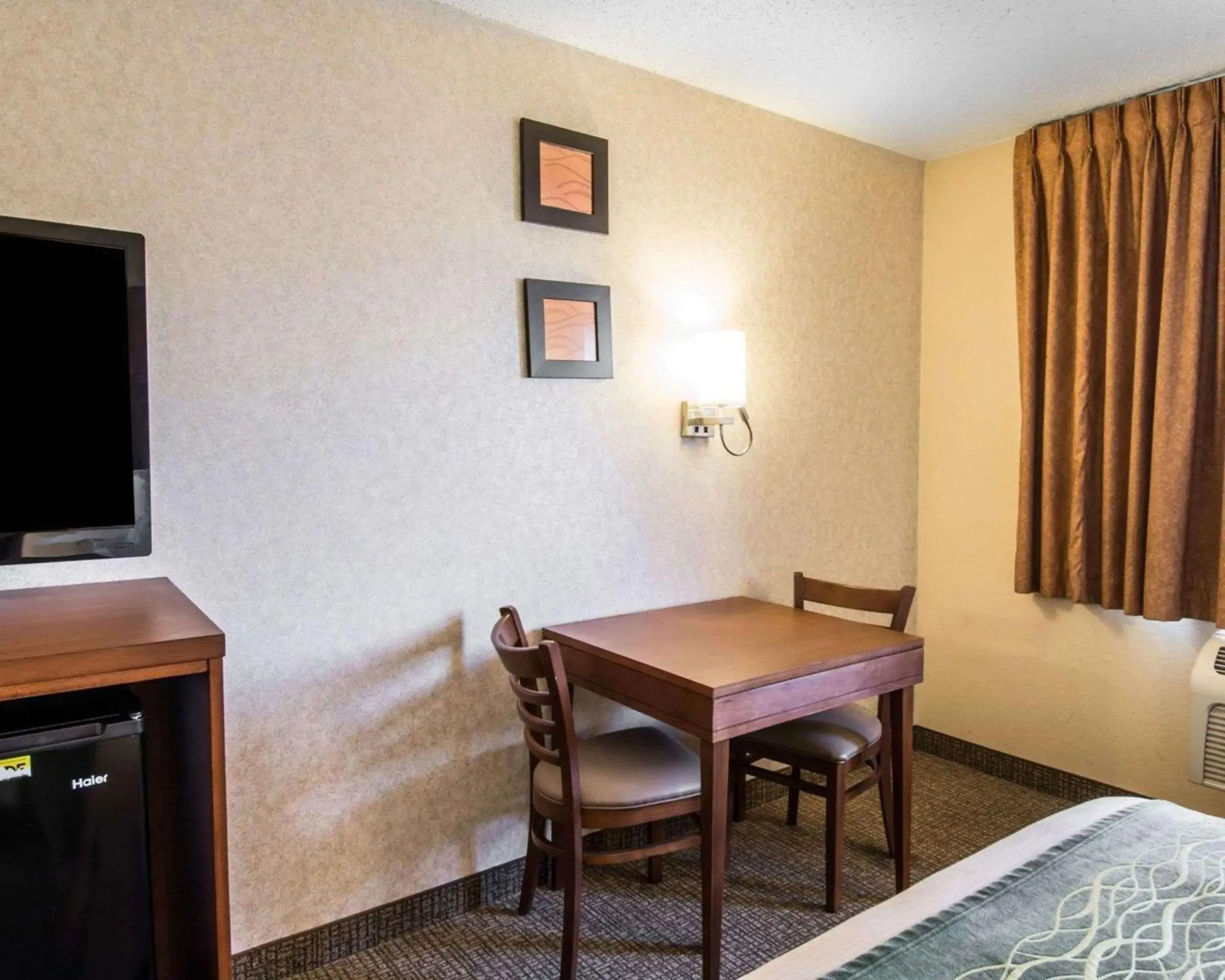 Queen Room with Two Queen Beds - Non-Smoking in Quality Inn Lewiston Queen Room with Two Queen Beds - Non-Smoking in Quality Inn Lewiston