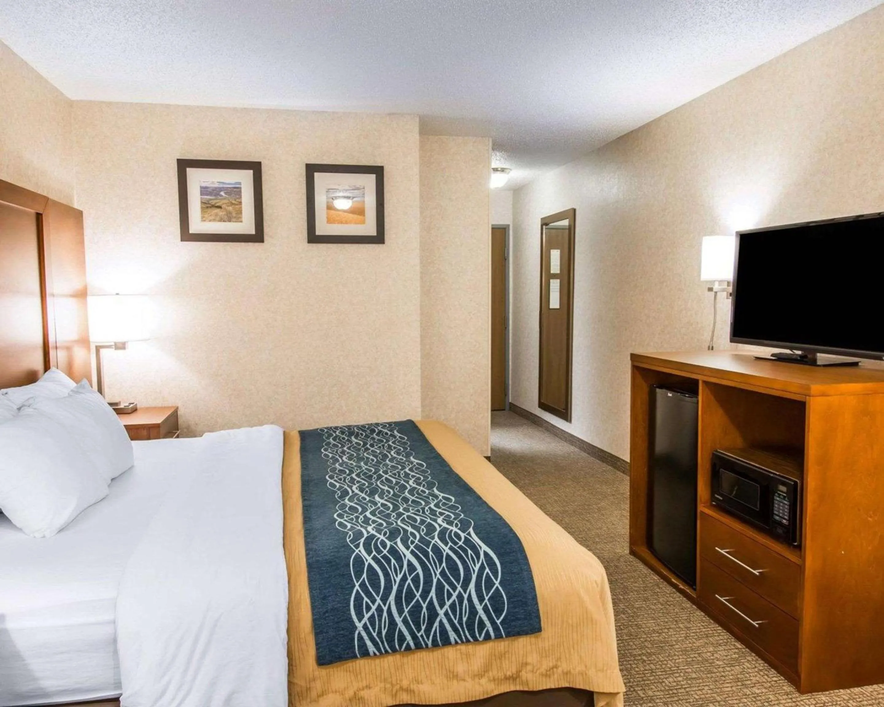 Photo of the whole room, Bed in Quality Inn Lewiston
