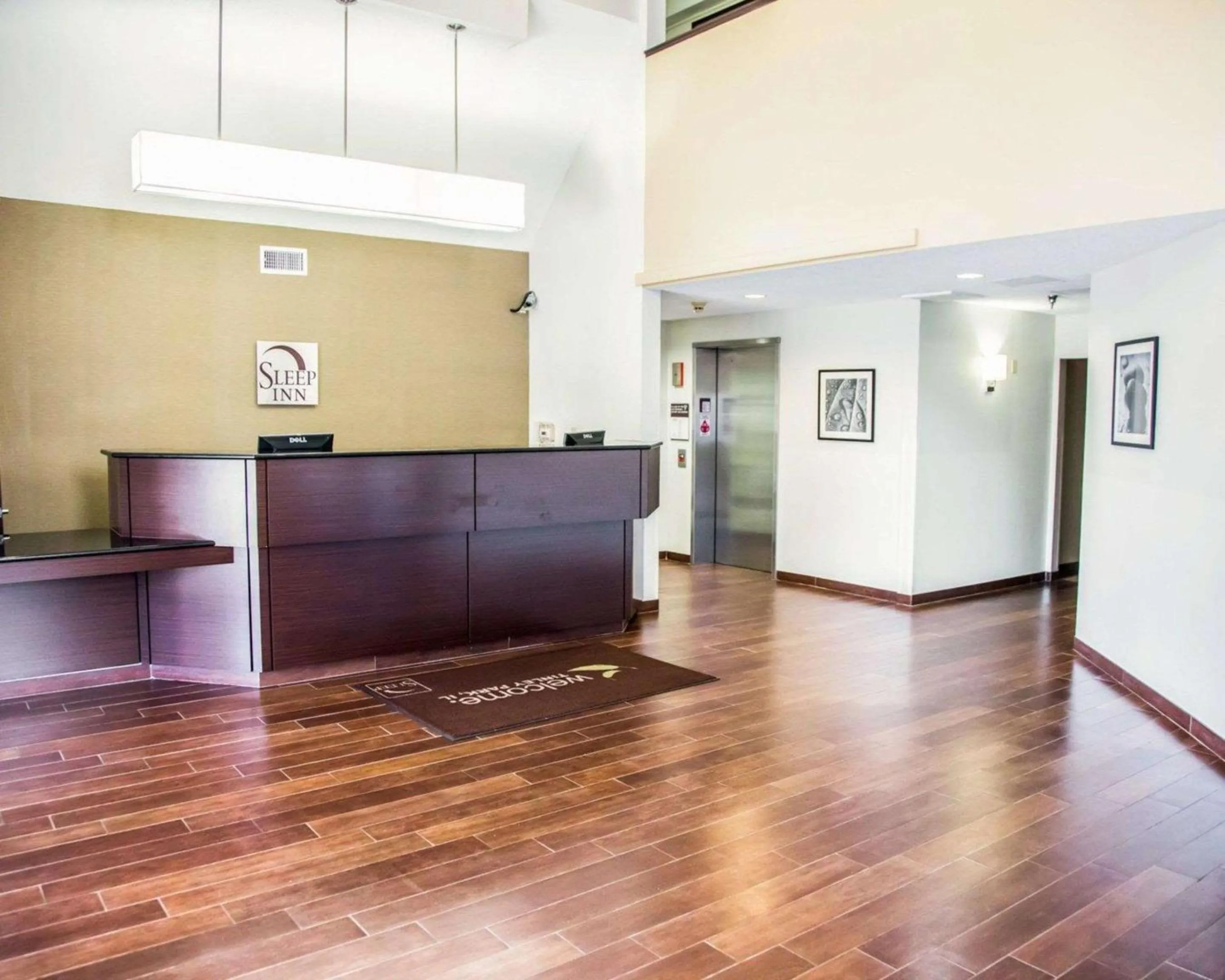Lobby or reception in Sleep Inn Tinley Park I-80 near Amphitheatre-Convention Center