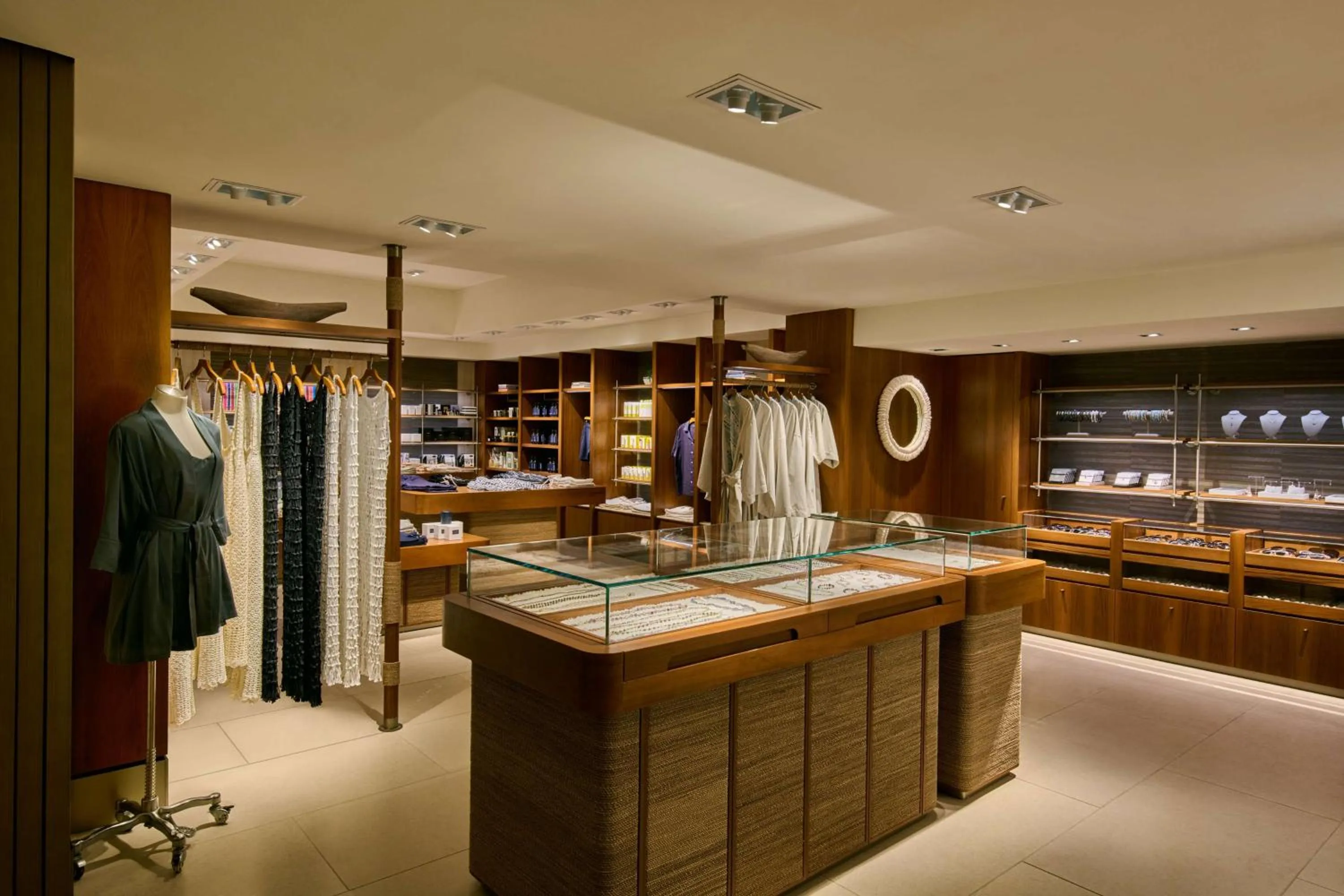 On-site shops in Grand Wailea Resort Hotel & Spa, A Waldorf Astoria Resort