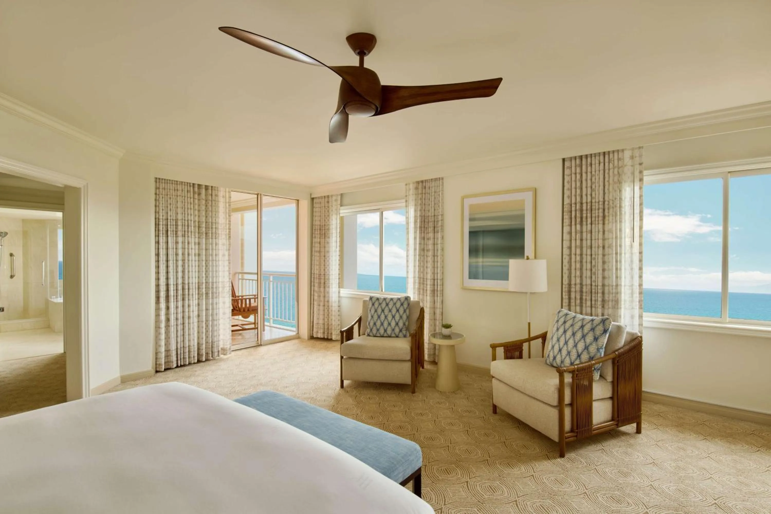 Photo of the whole room, Bed in Grand Wailea Resort Hotel & Spa, A Waldorf Astoria Resort