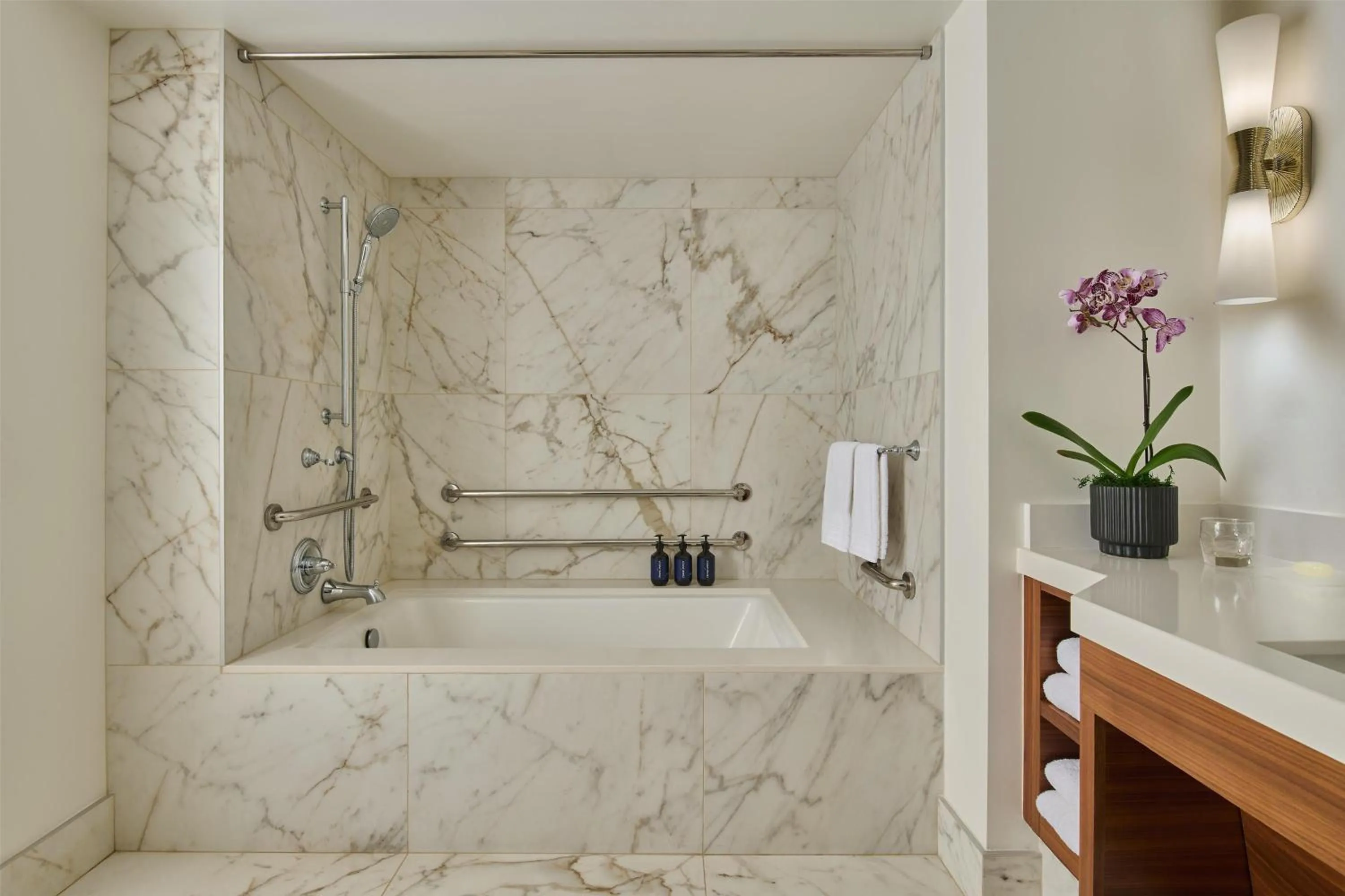 Bathroom in Grand Wailea Resort Hotel & Spa, A Waldorf Astoria Resort