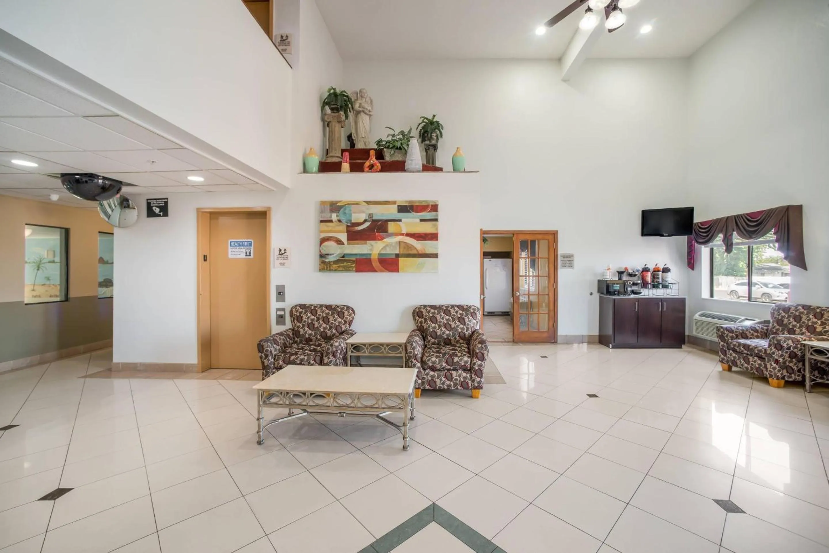 Lobby or reception in Quality Inn O'Fallon IL - St Louis