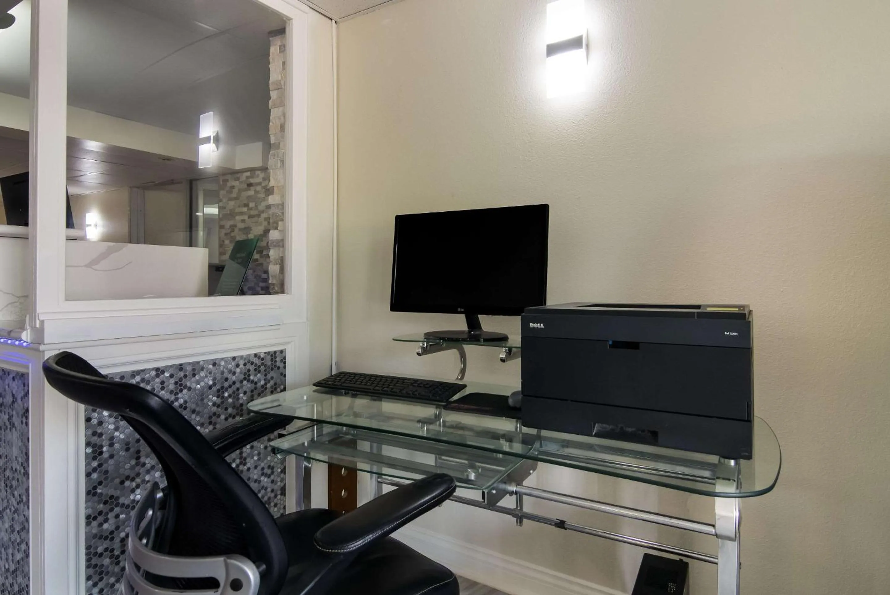 Business facilities in Quality Inn Aurora - Naperville Area