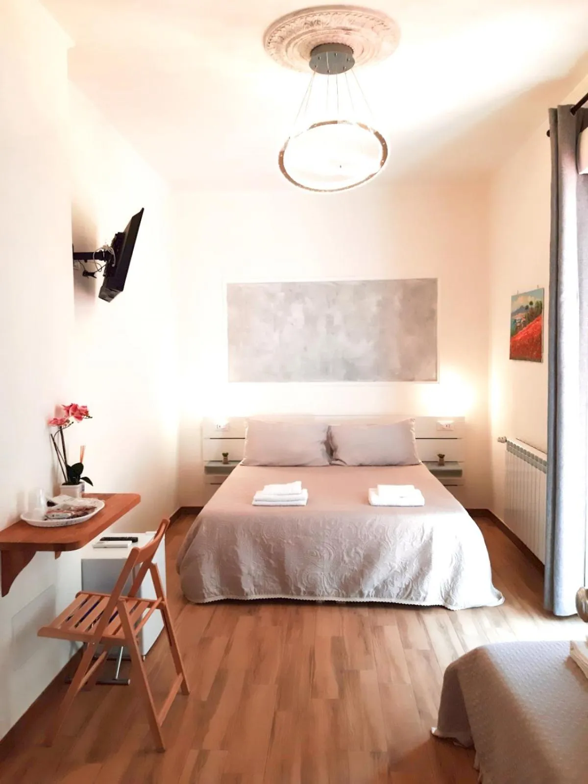 Bed in Aurora 5 Terre