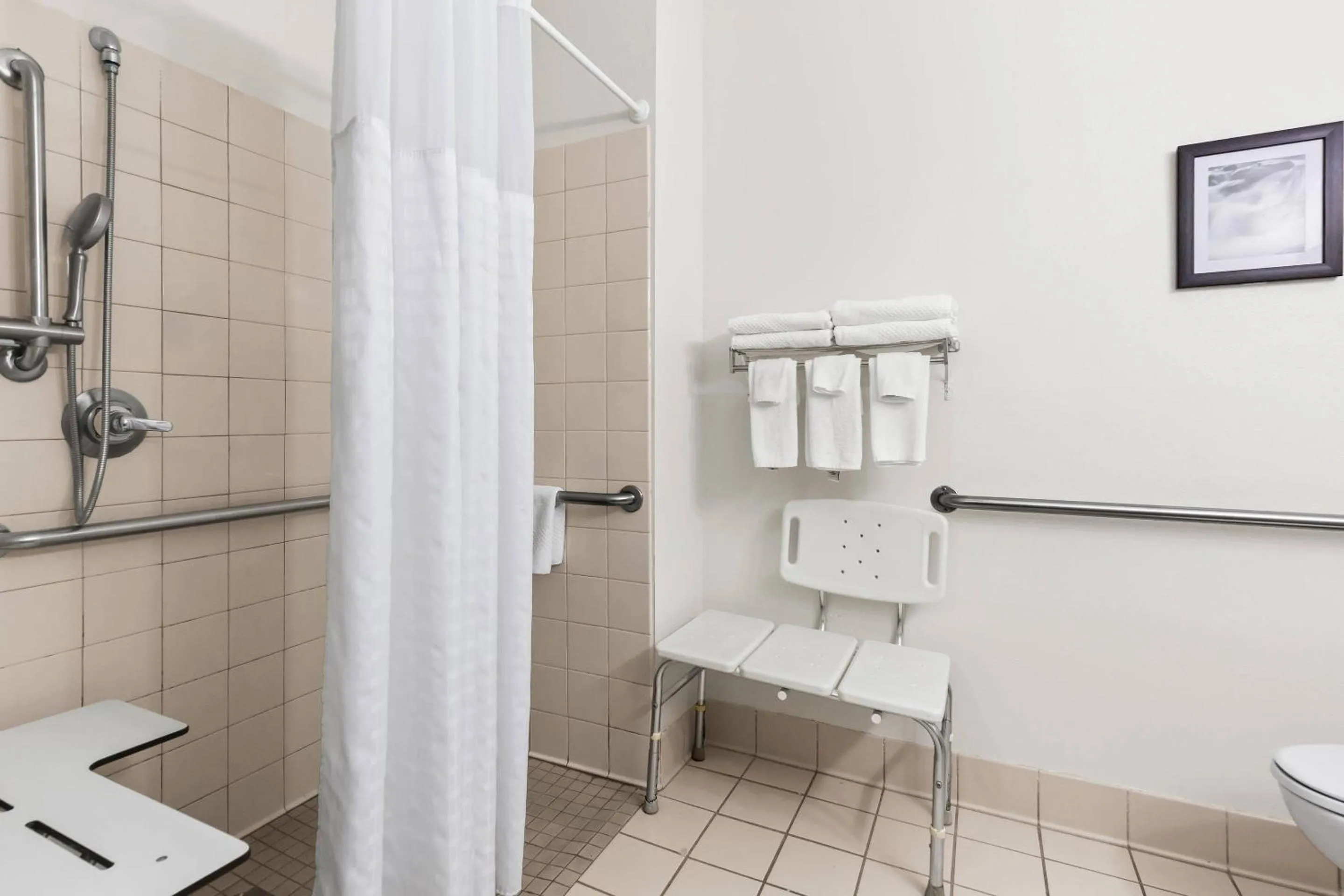 Bedroom in Quality Inn & Suites Springfield Southwest near I-72