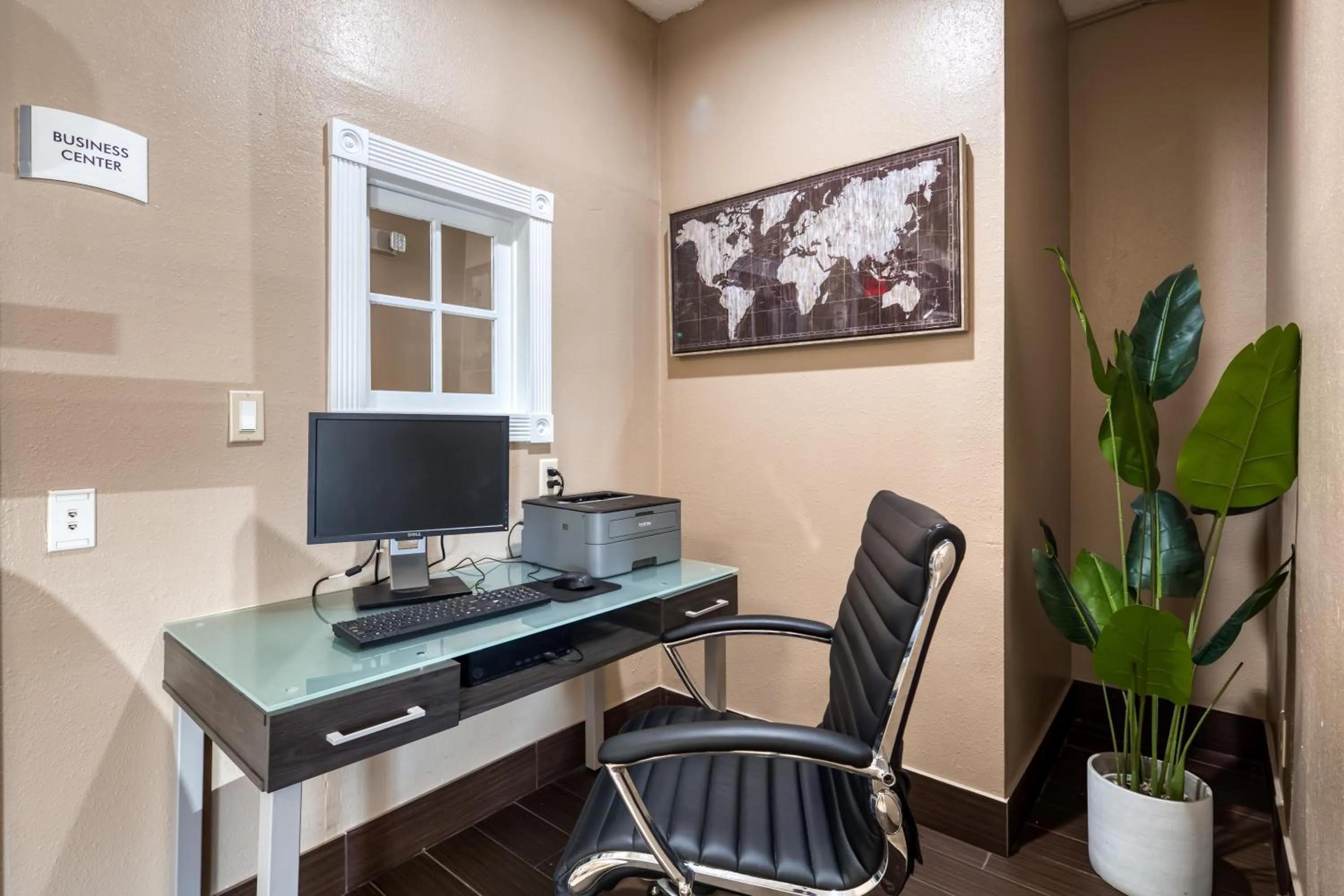 Business facilities in Quality Inn & Suites Springfield Southwest near I-72