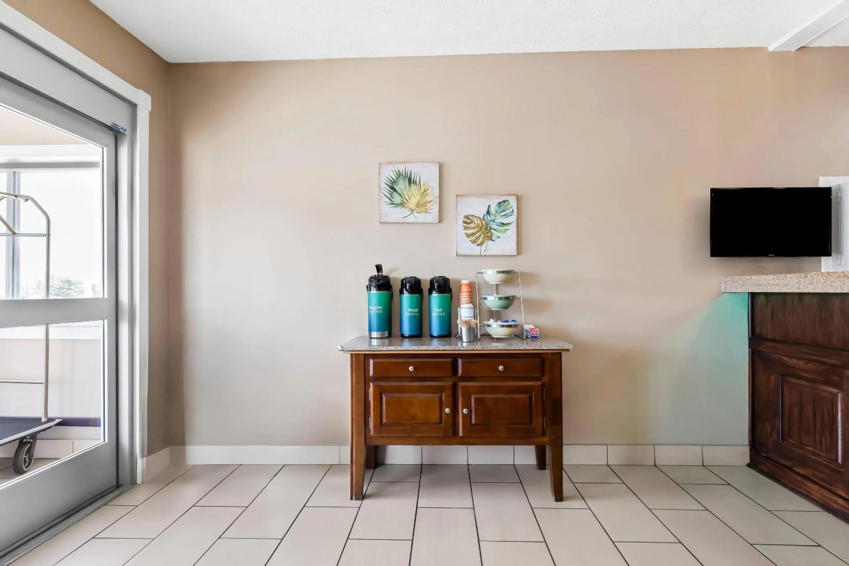 Lobby or reception in Quality Inn & Suites Springfield Southwest near I-72