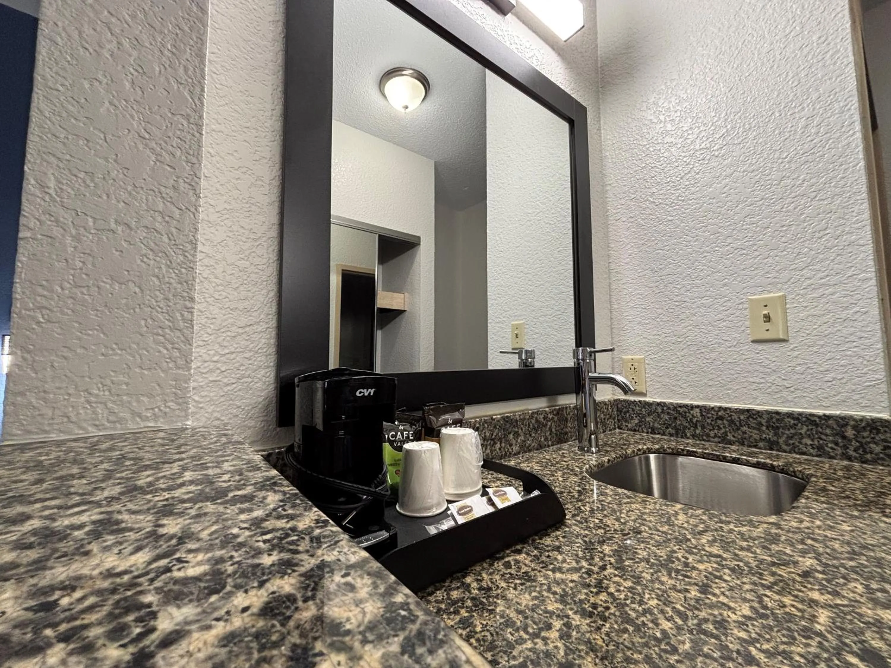 Bedroom in Baymont by Wyndham Marion